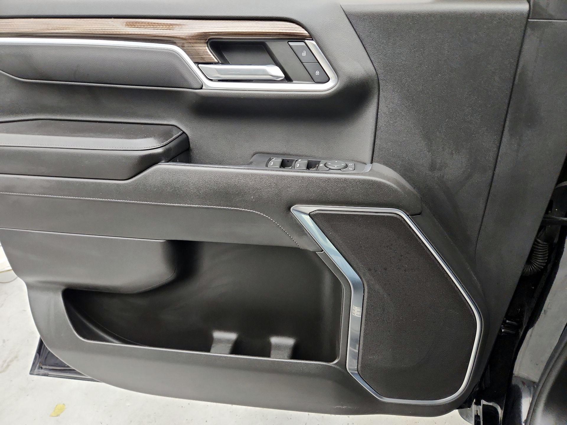 Thumbnail: 2022 Chevrolet Silverado 1500 - 12