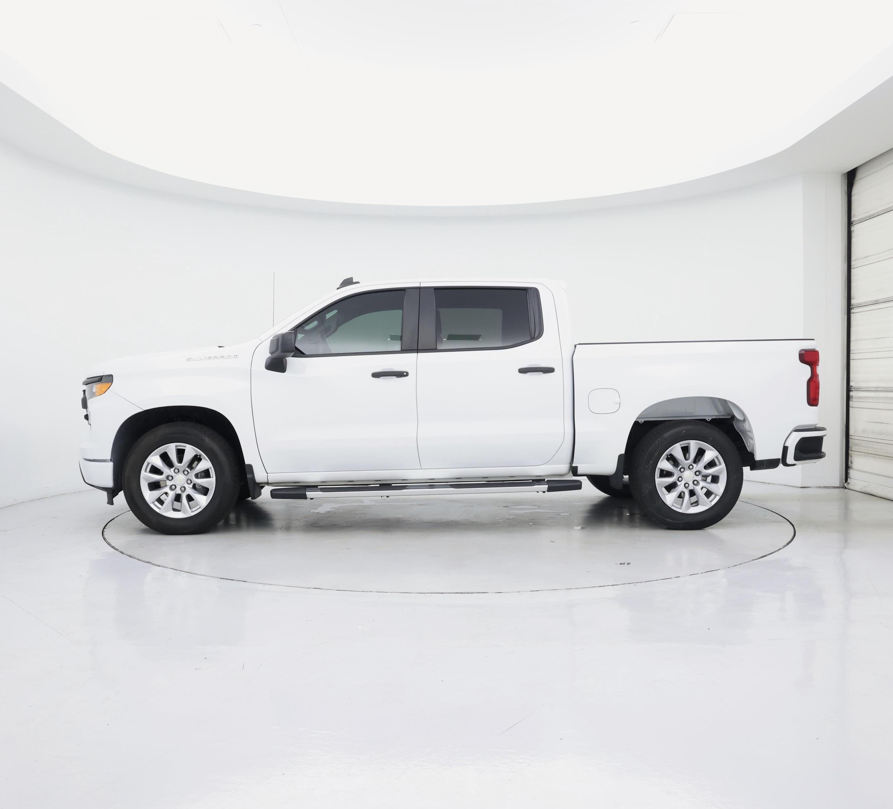 Thumbnail: 2022 Chevrolet Silverado 1500 - 3