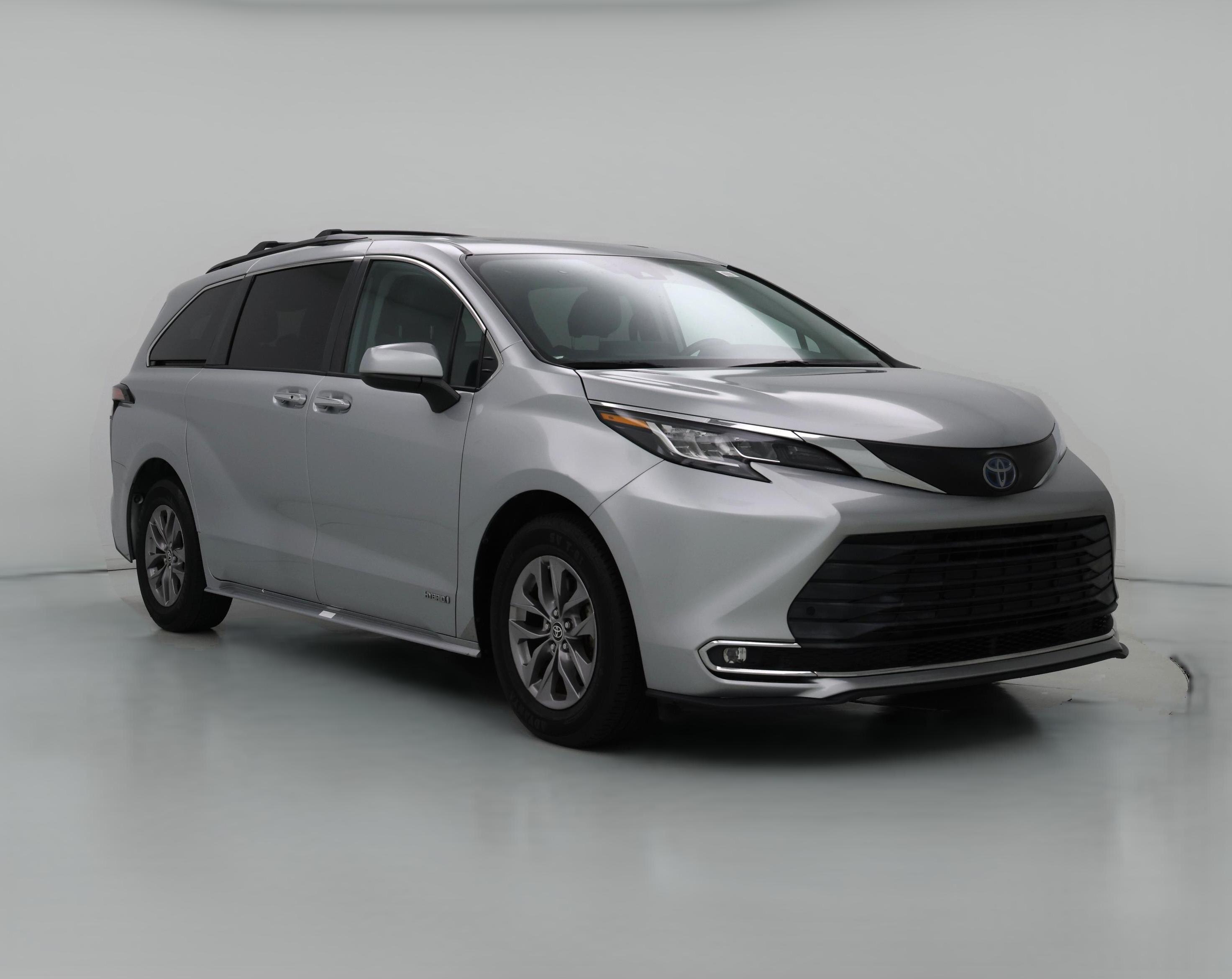 Thumbnail: 2021 Toyota Sienna - 1