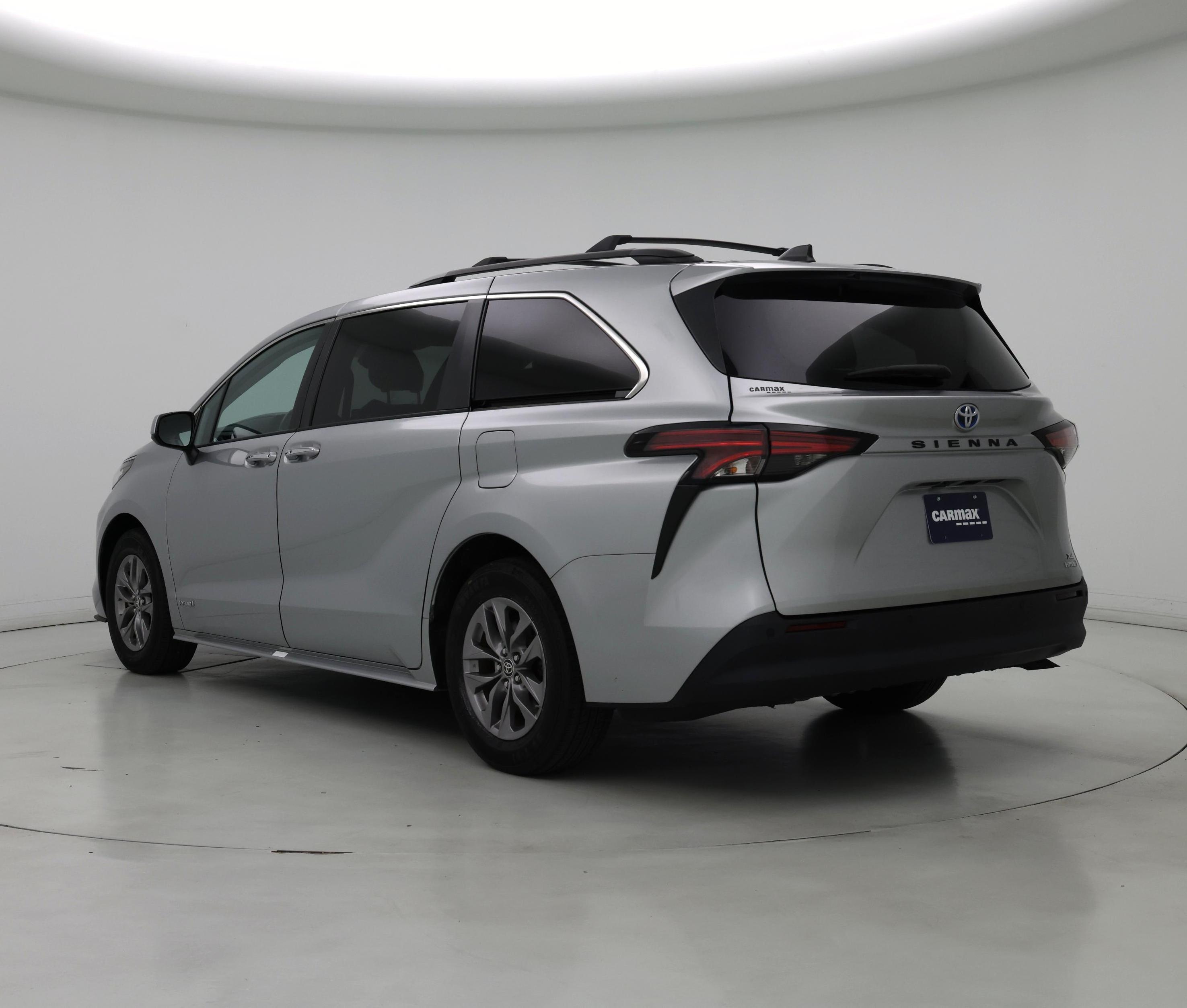 Thumbnail: 2021 Toyota Sienna - 2
