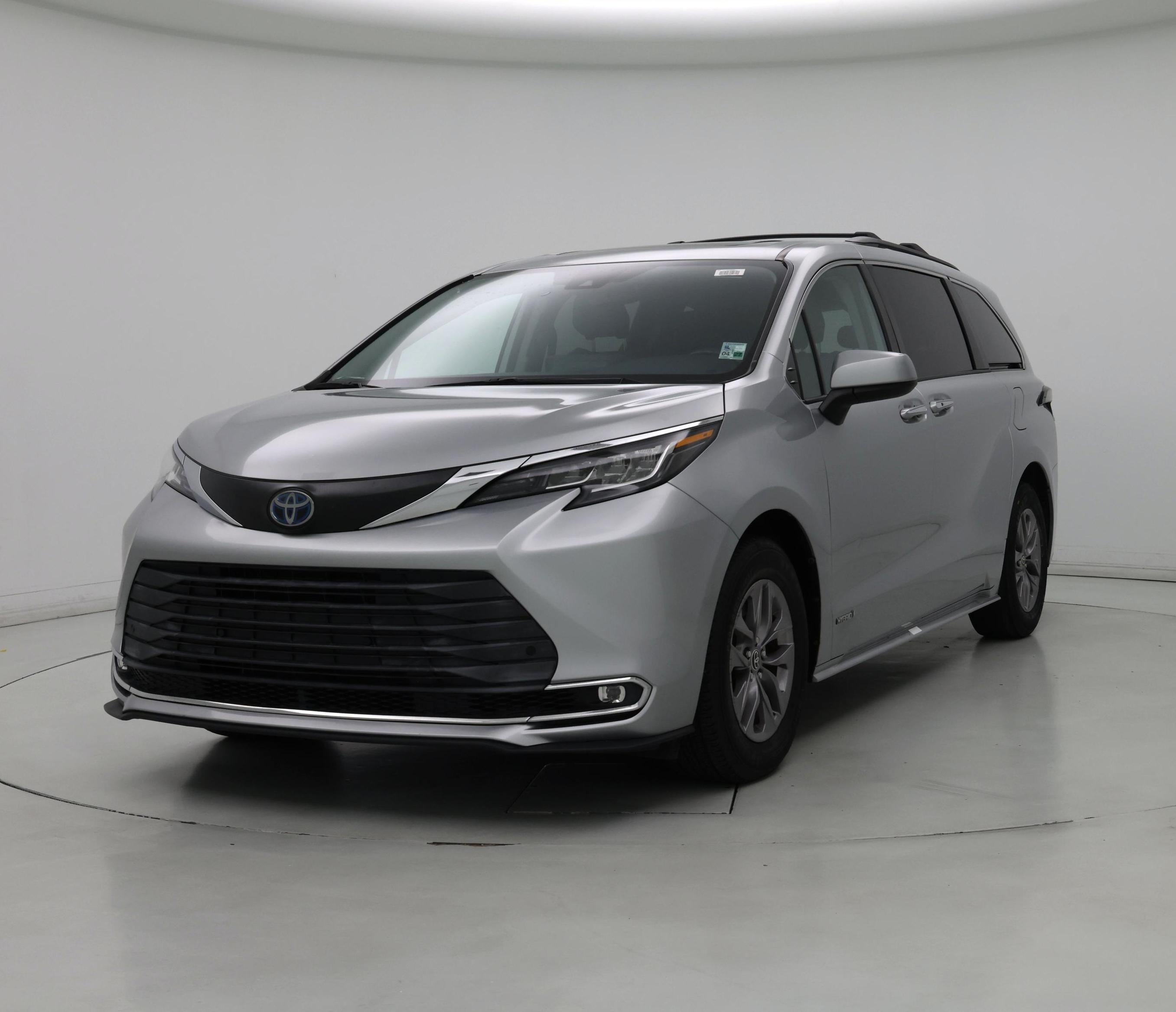 Thumbnail: 2021 Toyota Sienna - 4