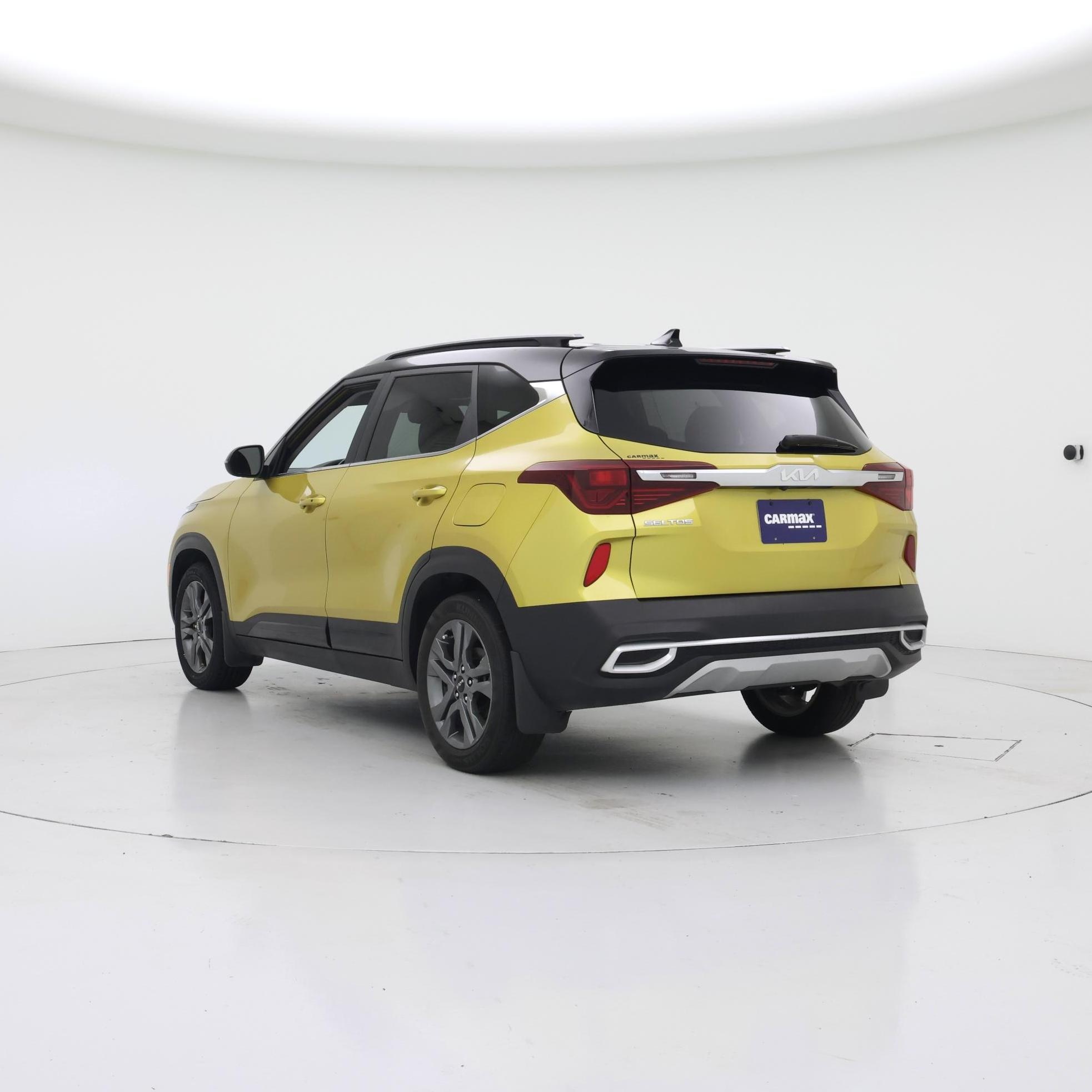 Thumbnail: 2023 Kia Seltos - 2