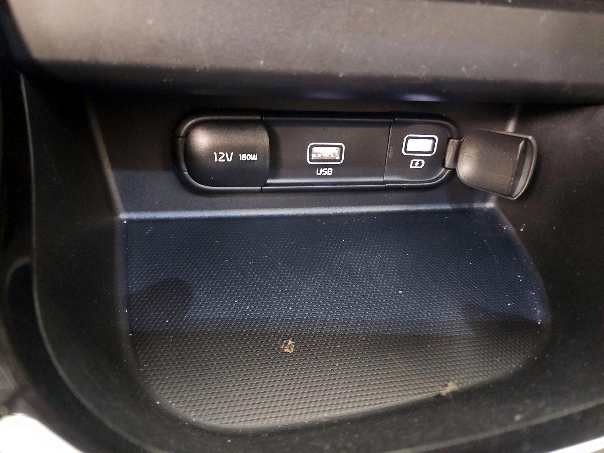 Thumbnail: 2023 Kia Seltos - 19