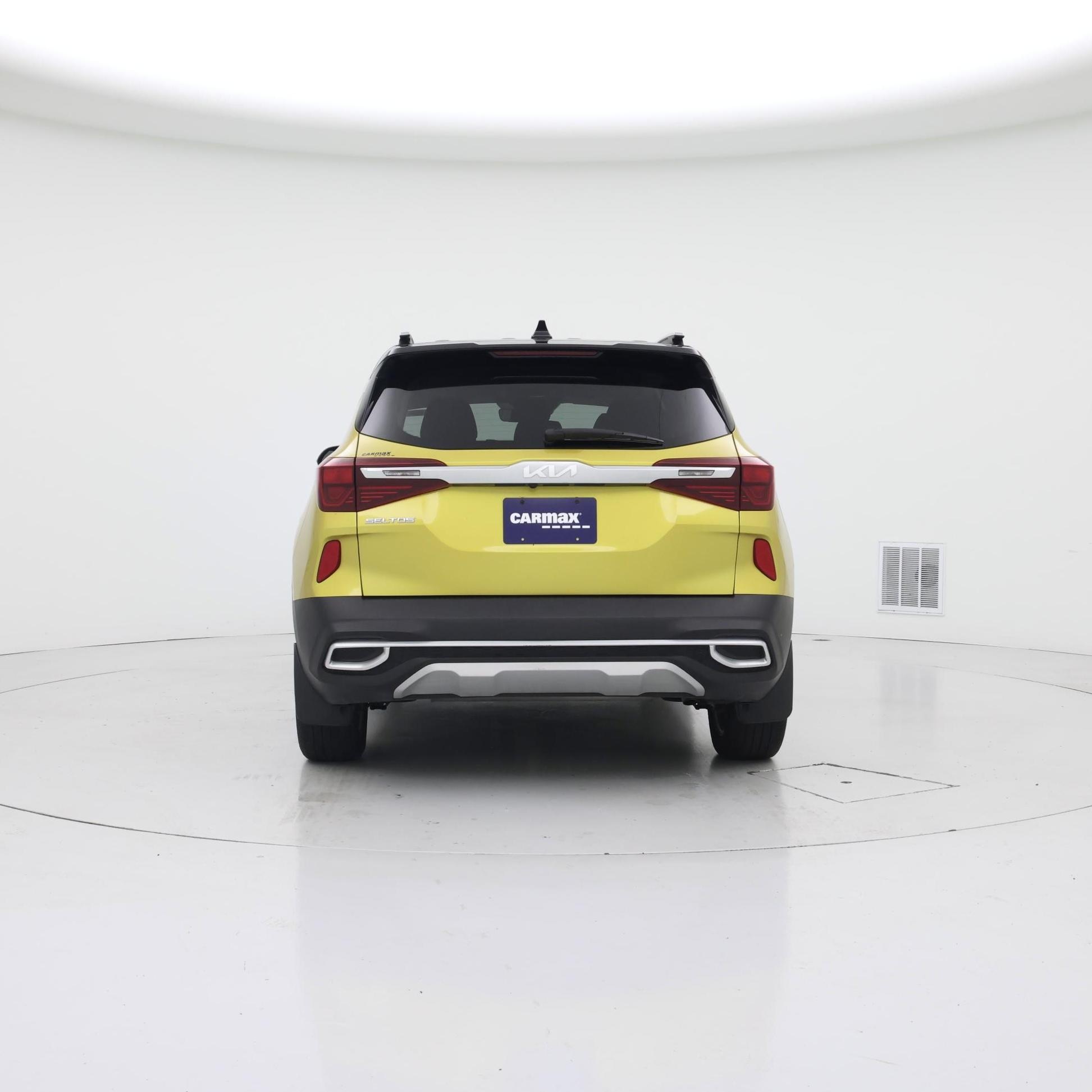 Thumbnail: 2023 Kia Seltos - 6