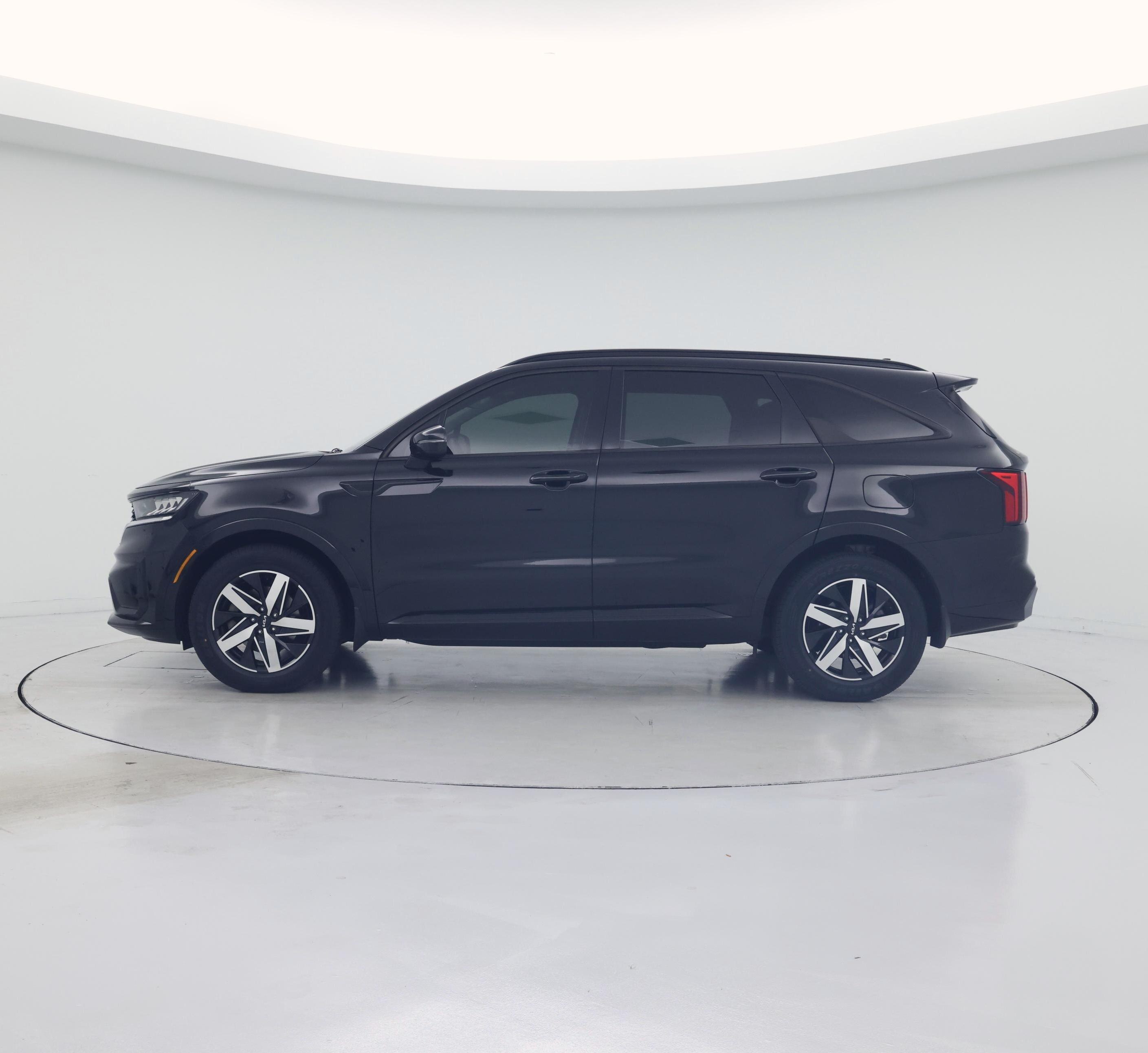 Thumbnail: 2023 Kia Sorento - 3