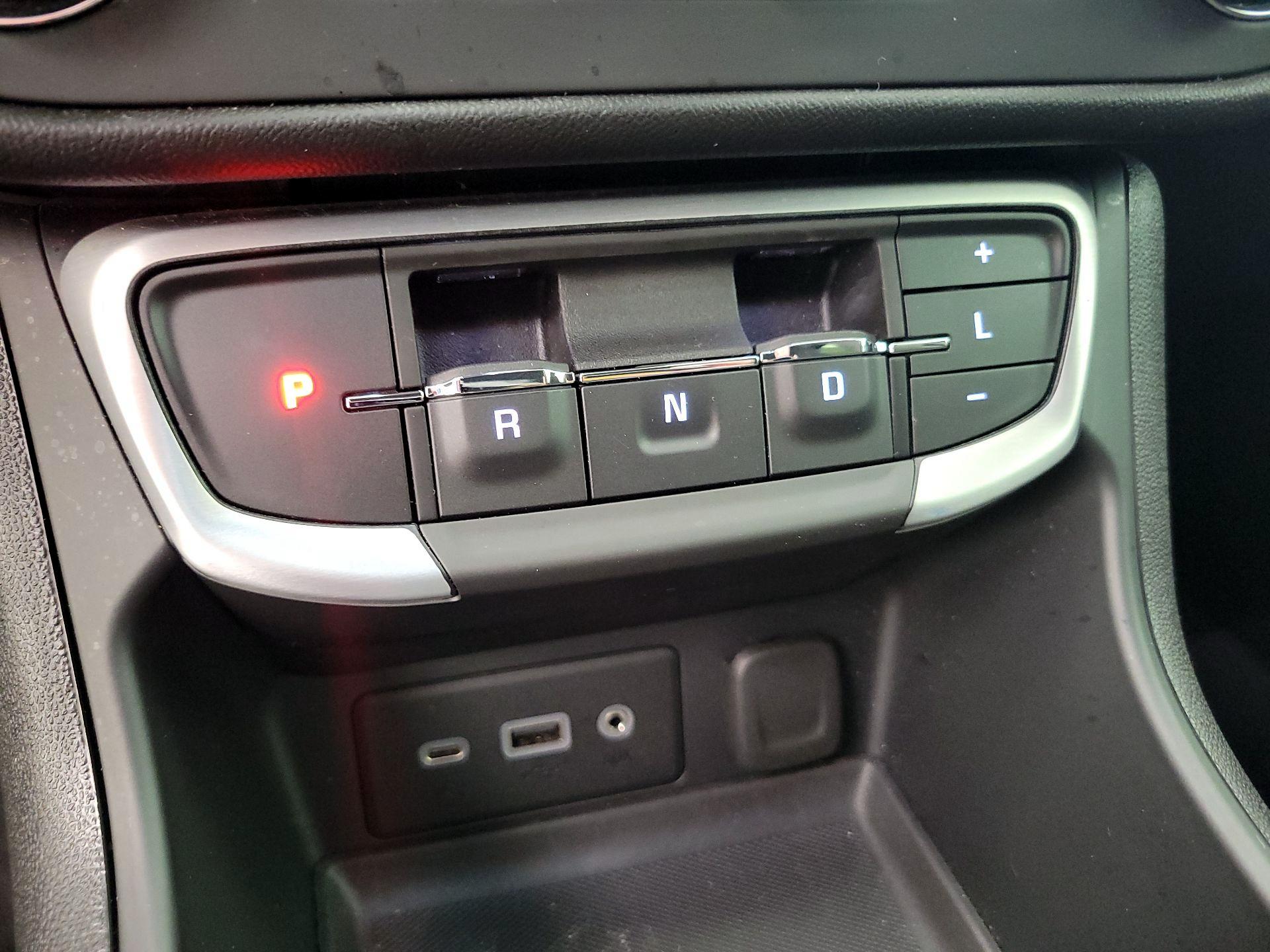 Thumbnail: 2024 GMC Terrain - 17