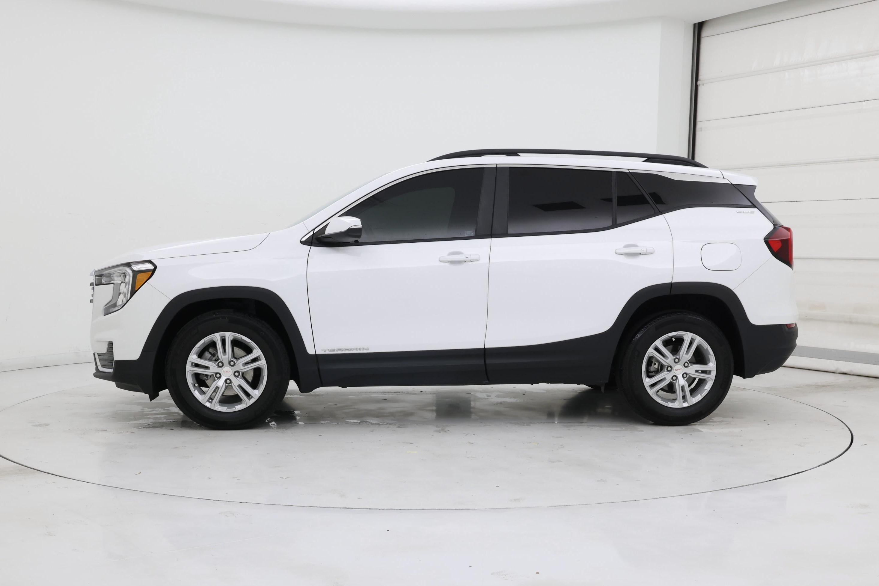 Thumbnail: 2024 GMC Terrain - 3