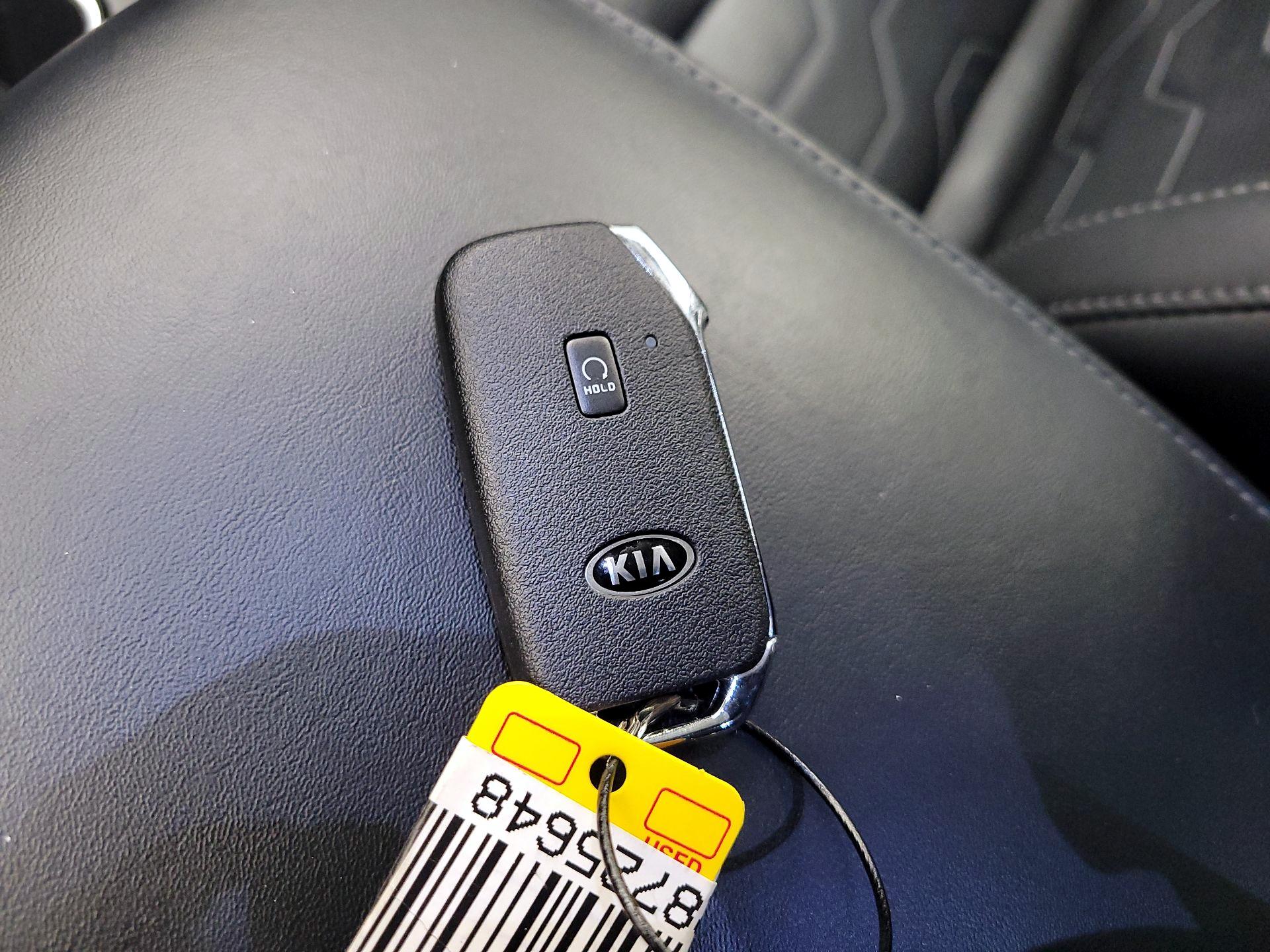 Thumbnail: 2021 Kia Telluride - 18