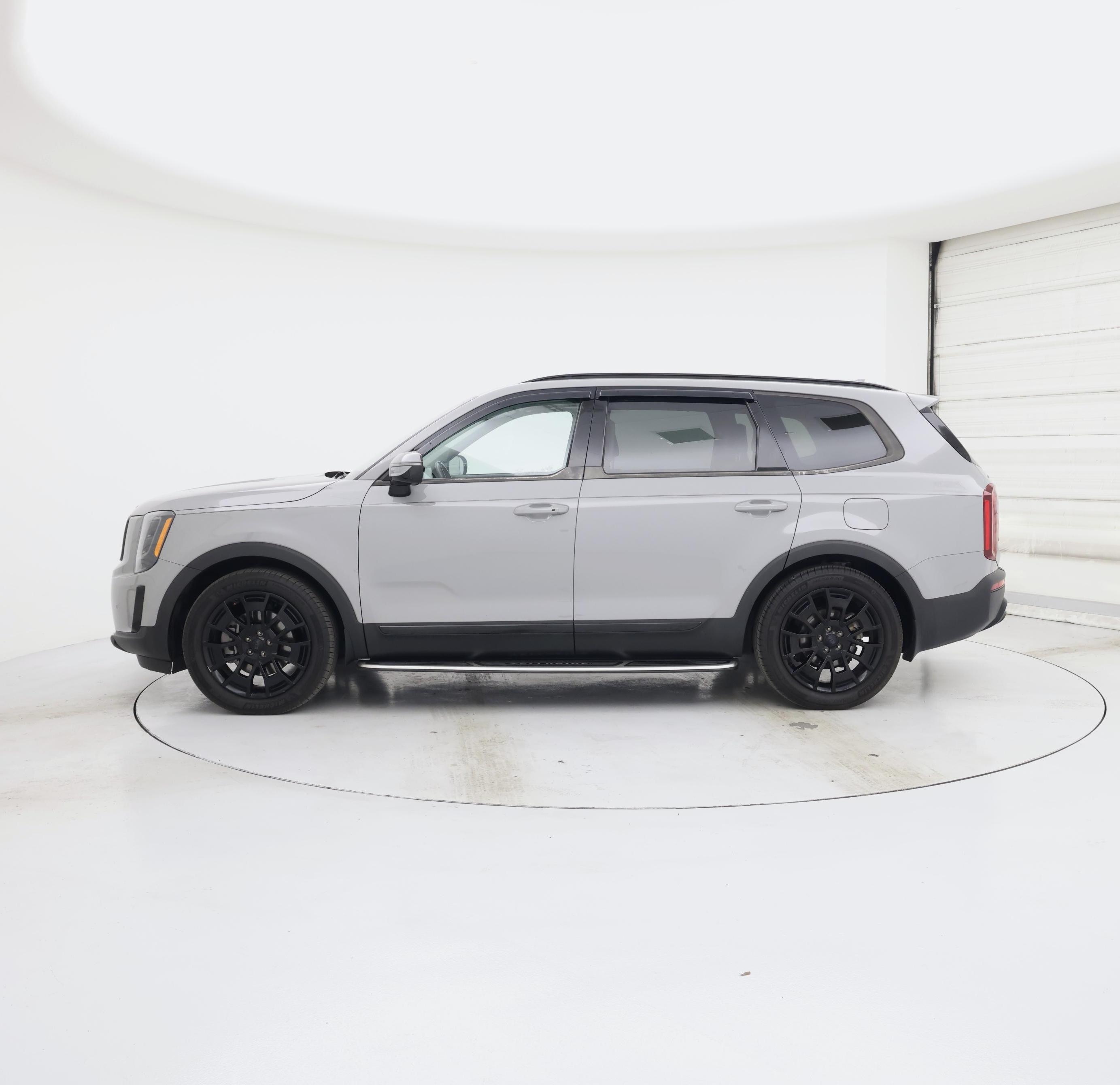 Thumbnail: 2021 Kia Telluride - 3