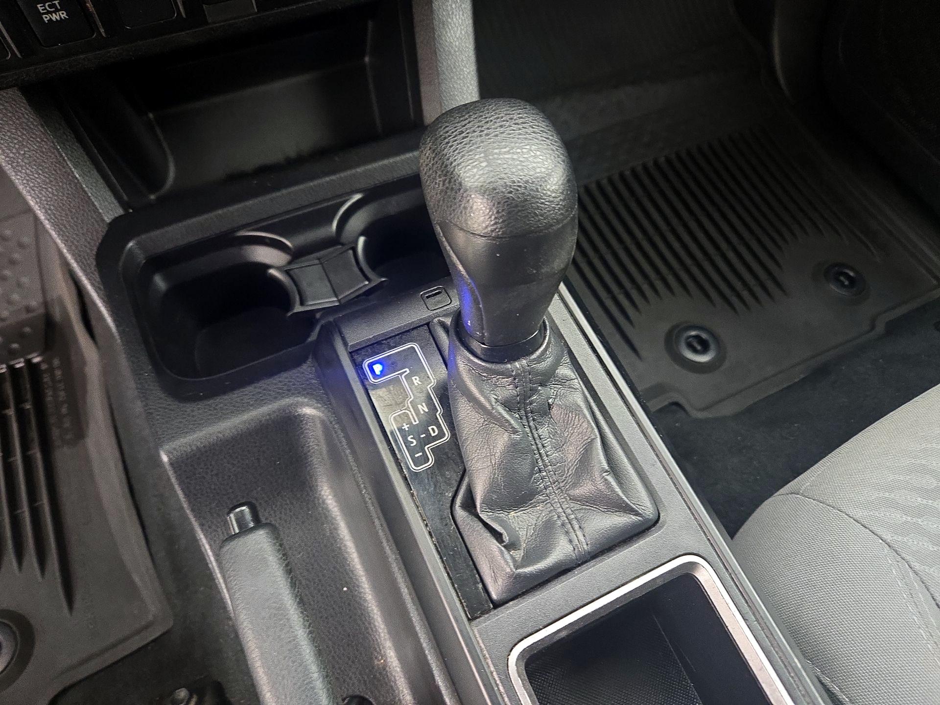 Thumbnail: 2022 Toyota Tacoma - 18