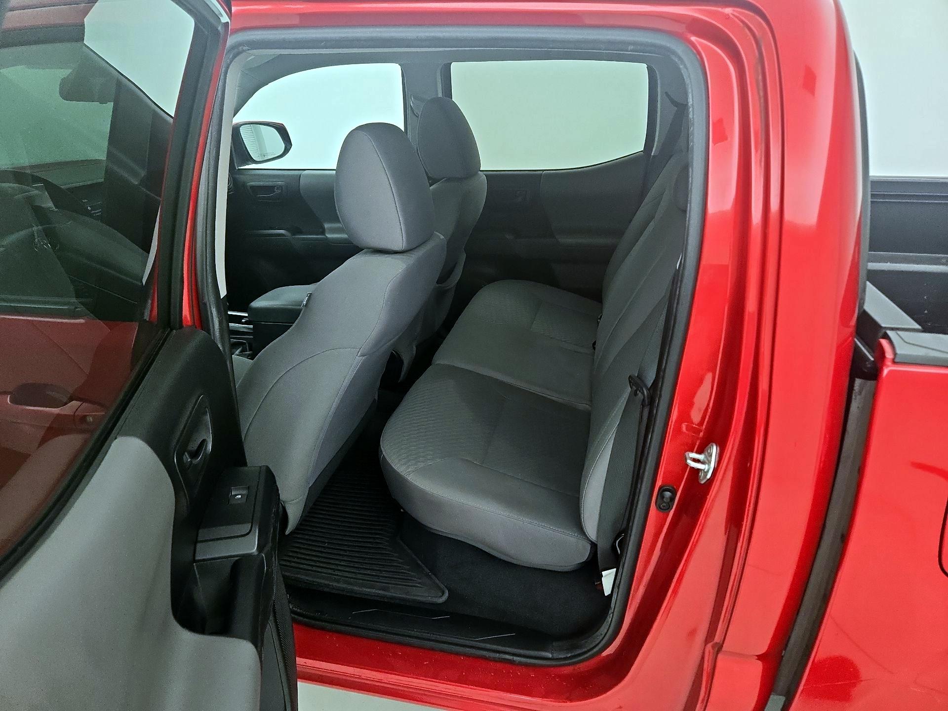 Thumbnail: 2022 Toyota Tacoma - 20