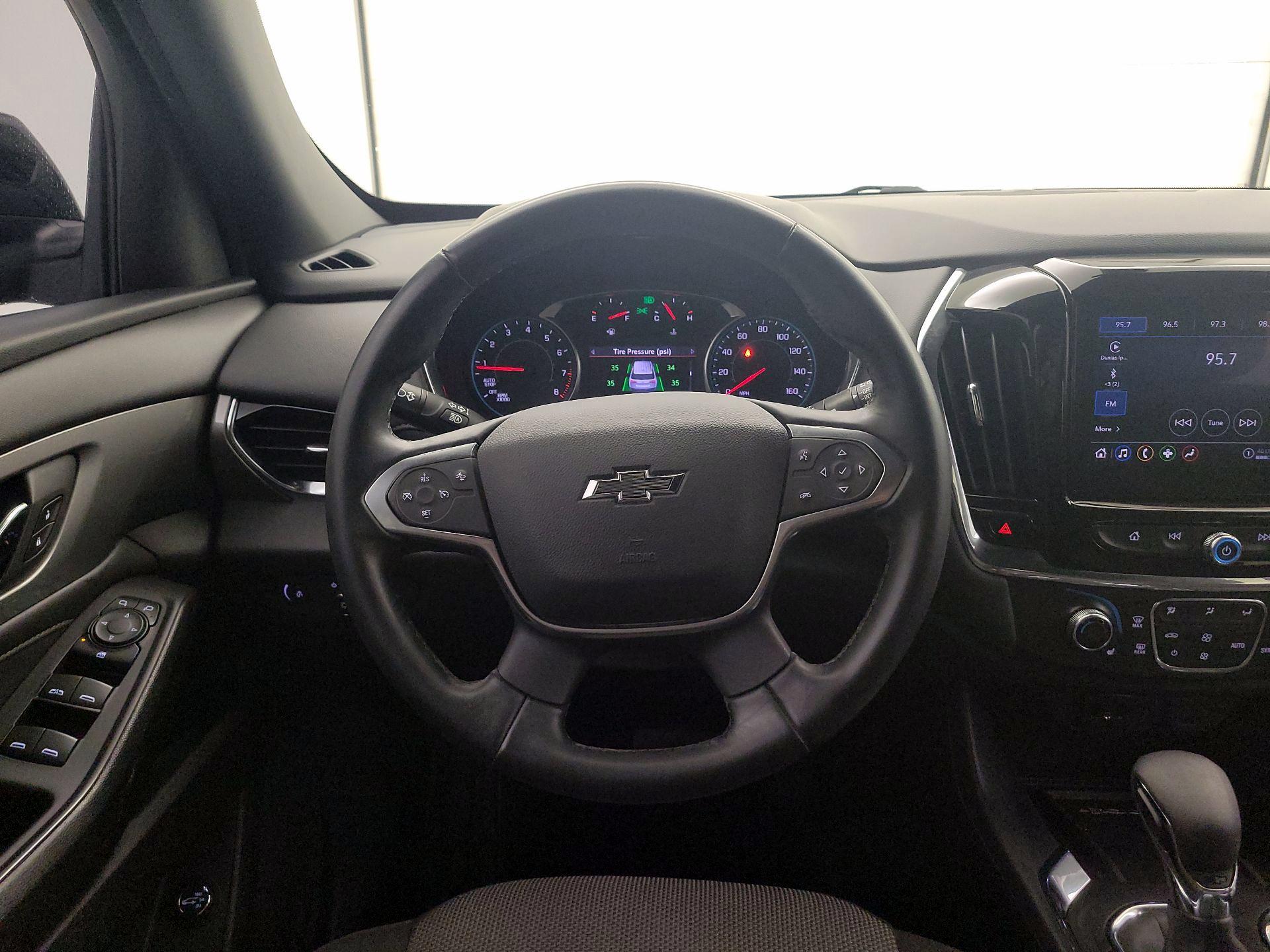 Thumbnail: 2023 Chevrolet Traverse - 10