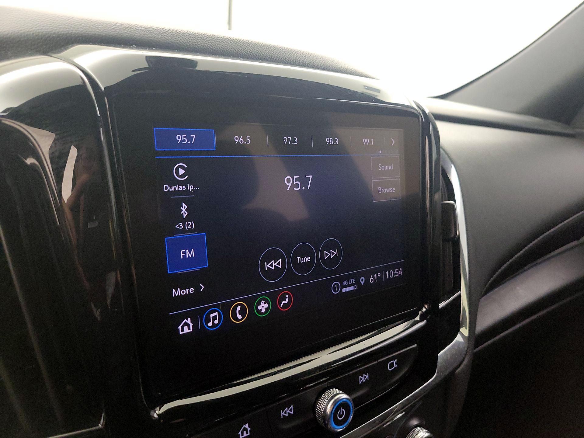 Thumbnail: 2023 Chevrolet Traverse - 15