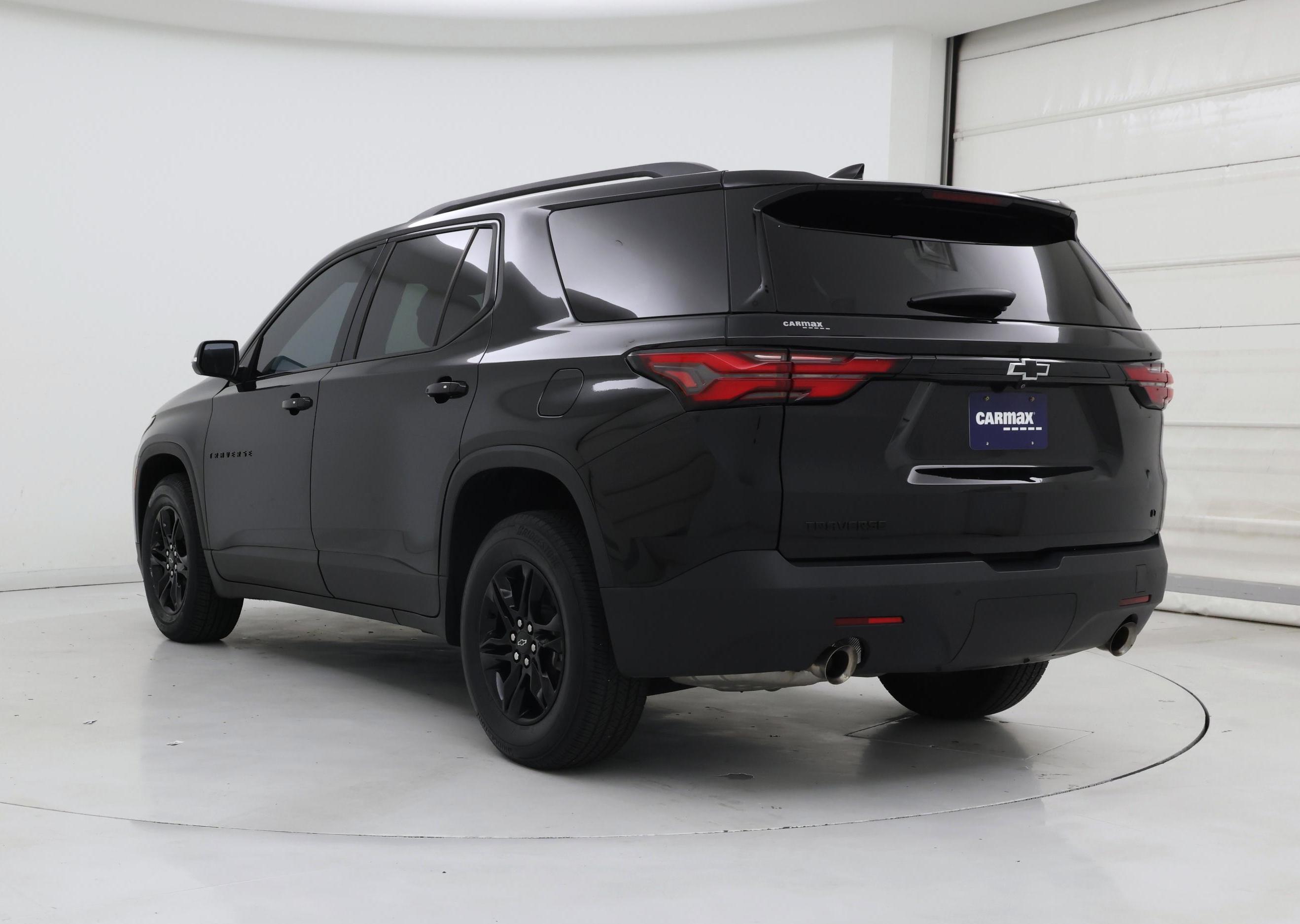 Thumbnail: 2023 Chevrolet Traverse - 2