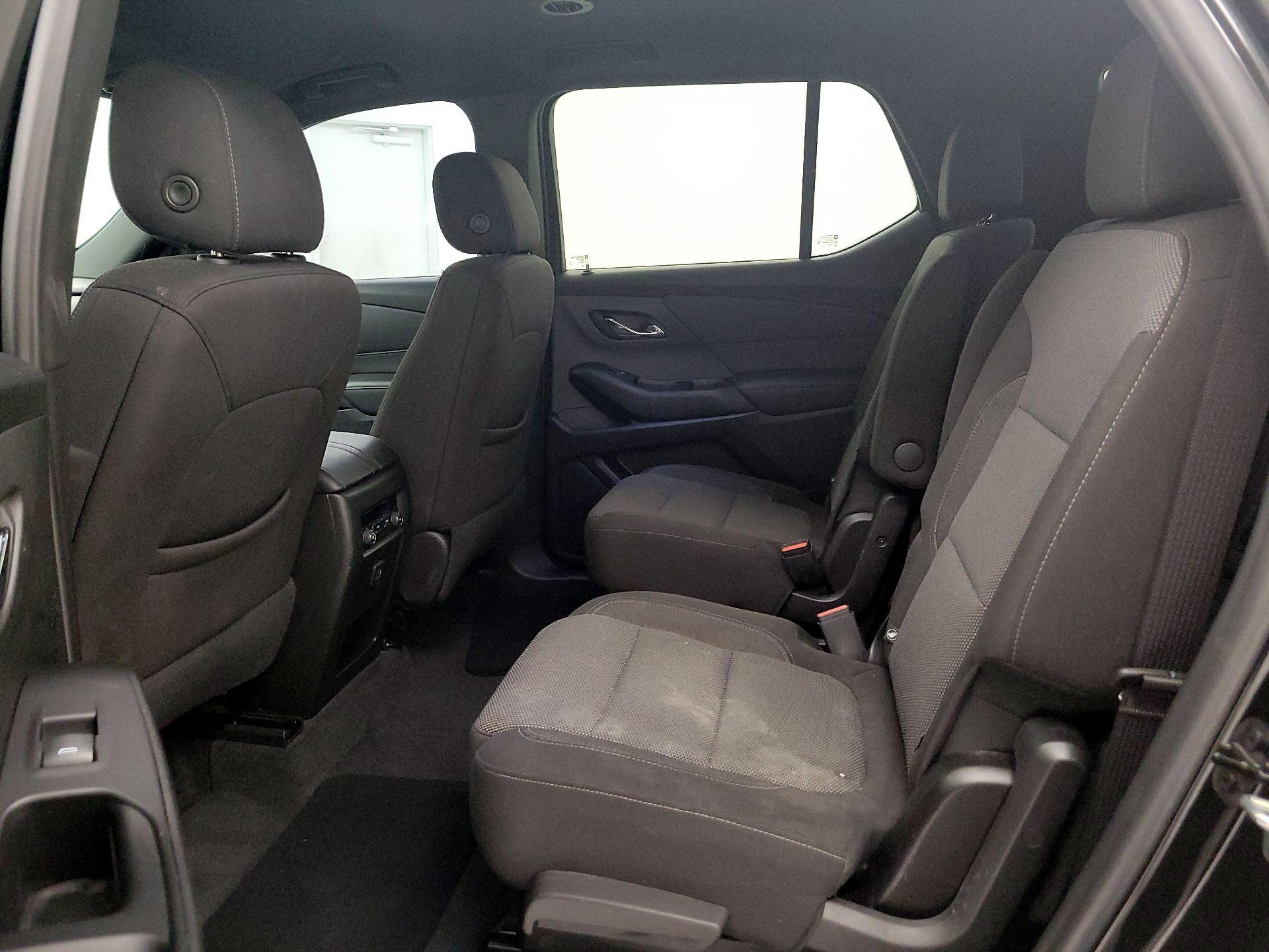 Thumbnail: 2023 Chevrolet Traverse - 19