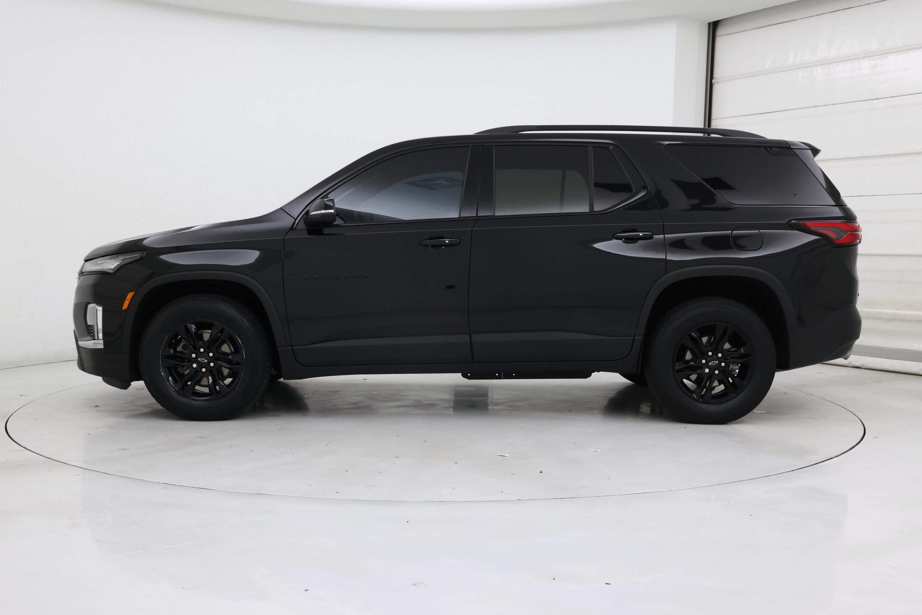 Thumbnail: 2023 Chevrolet Traverse - 3