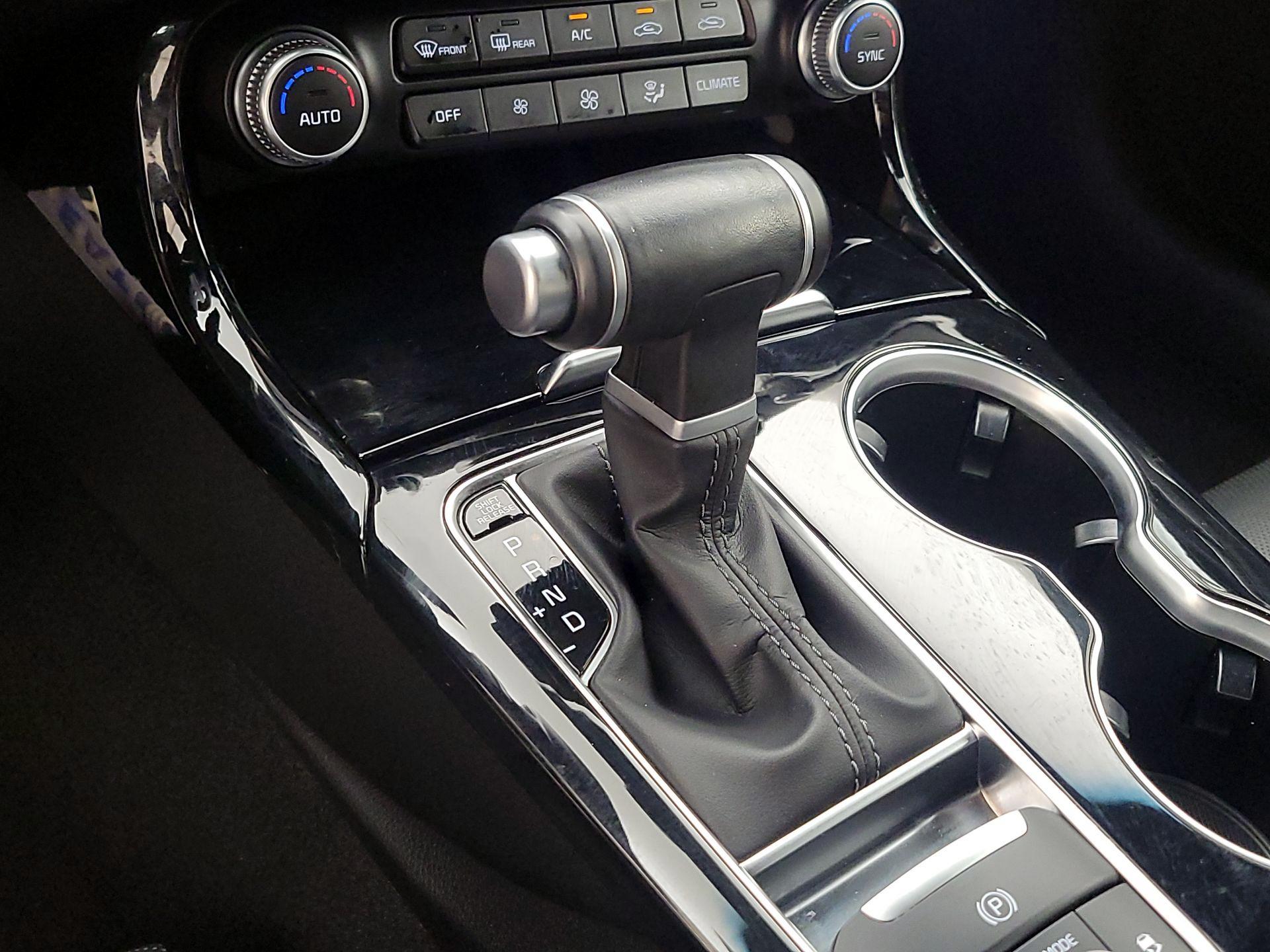 Thumbnail: 2022 Kia Stinger - 17