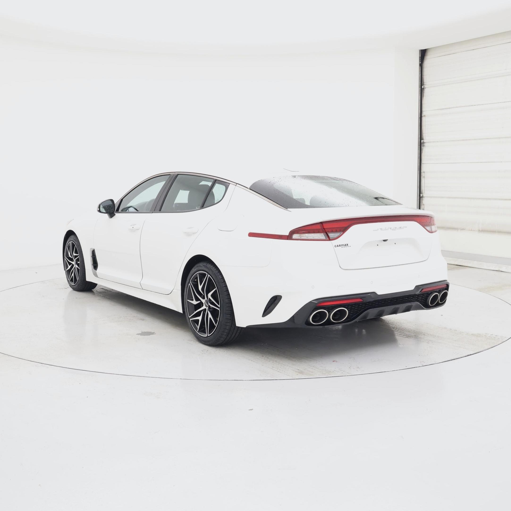 Thumbnail: 2022 Kia Stinger - 2