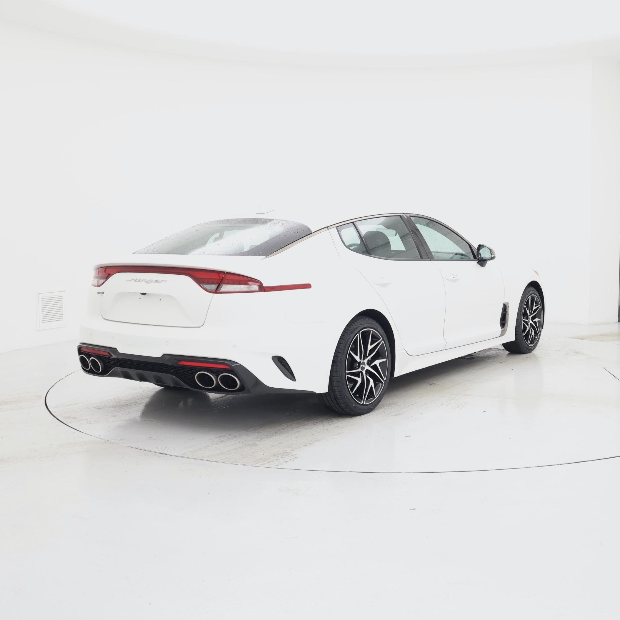 Thumbnail: 2022 Kia Stinger - 8