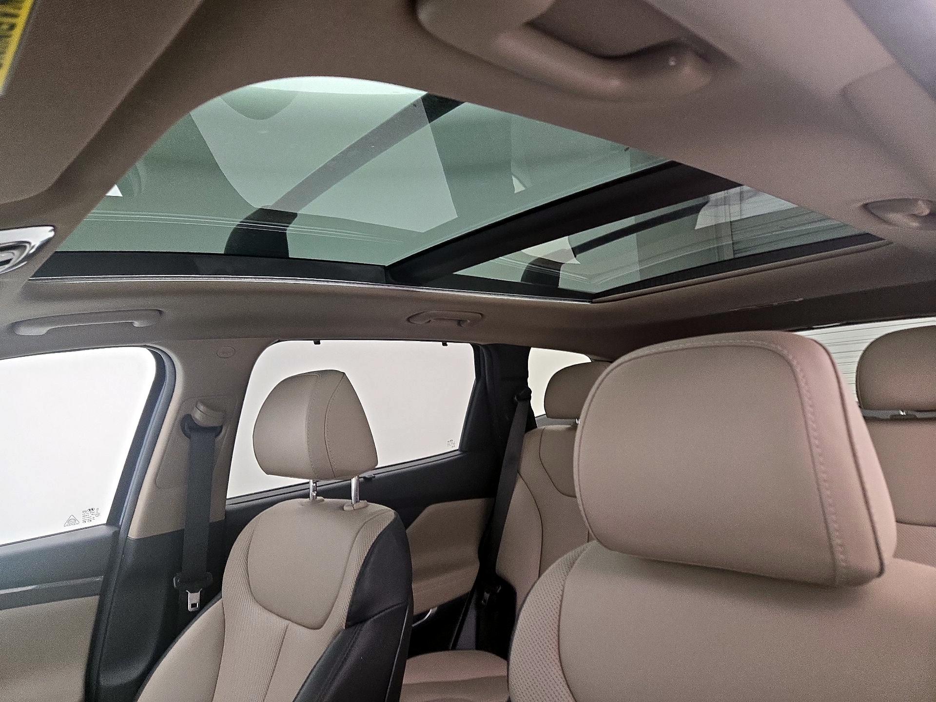 Thumbnail: 2023 Hyundai Santa Fe - 20