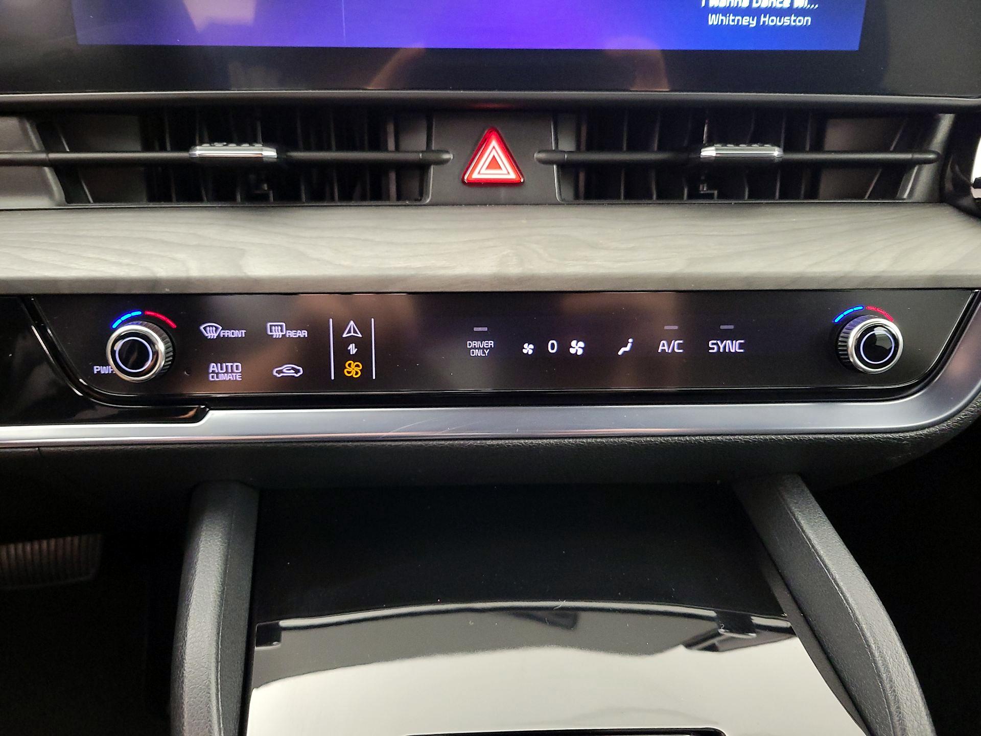 Thumbnail: 2024 Kia Sportage - 16