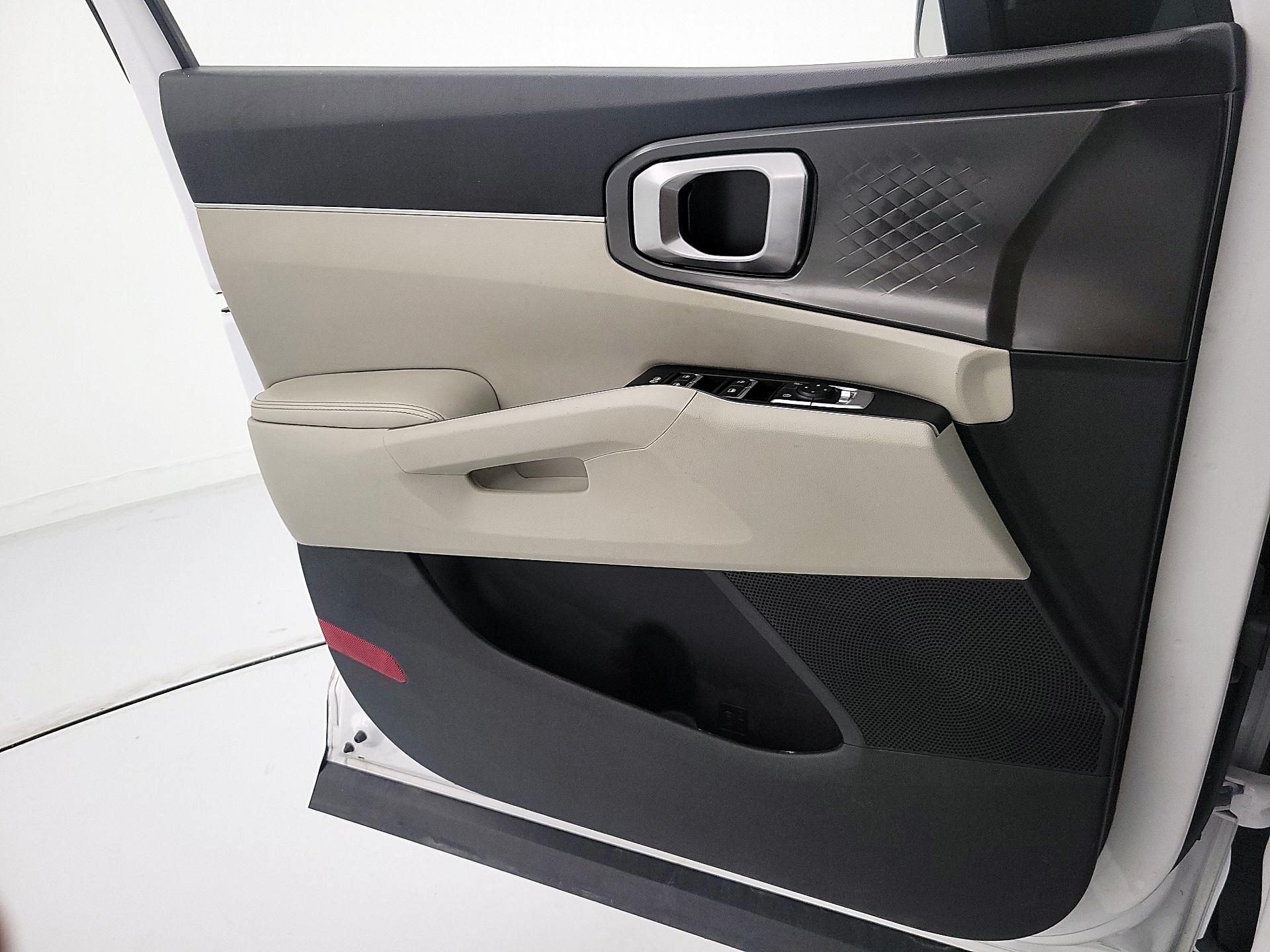 Thumbnail: 2025 Kia Sorento - 12