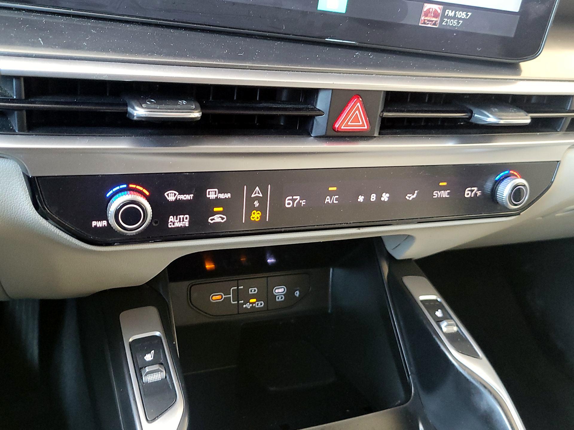 Thumbnail: 2025 Kia Sorento - 17