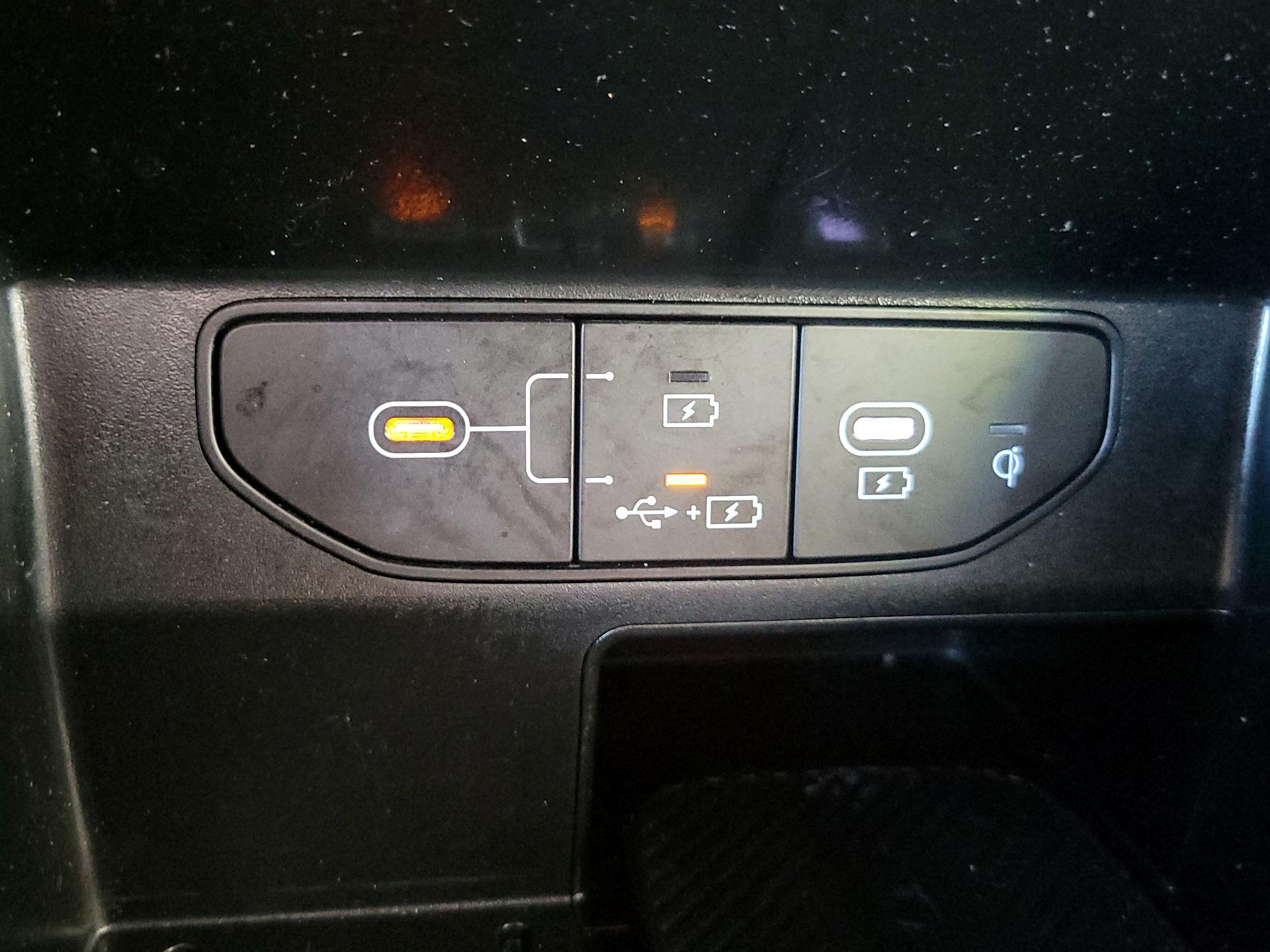 Thumbnail: 2025 Kia Sorento - 19