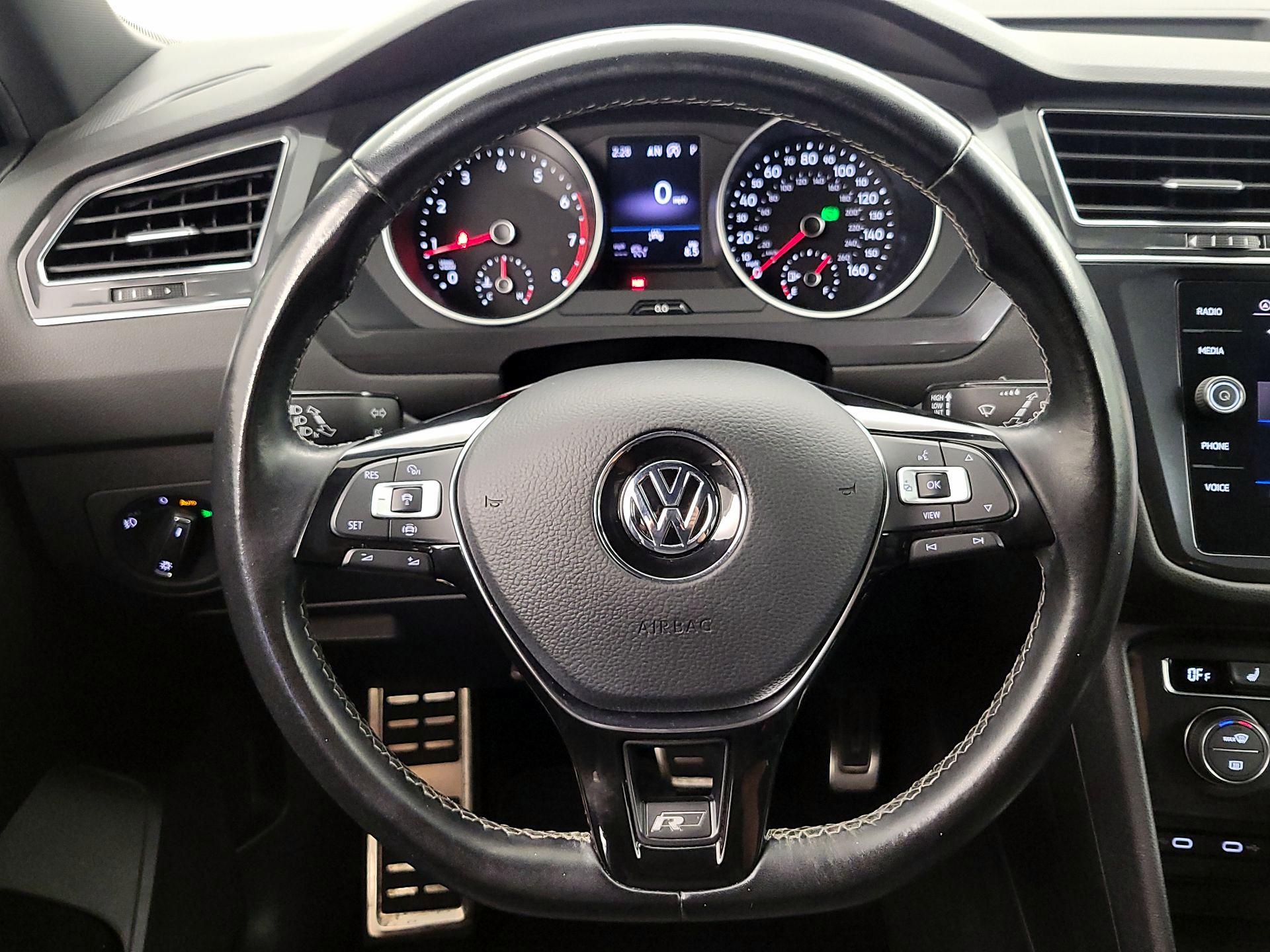 Thumbnail: 2021 Volkswagen Tiguan - 10