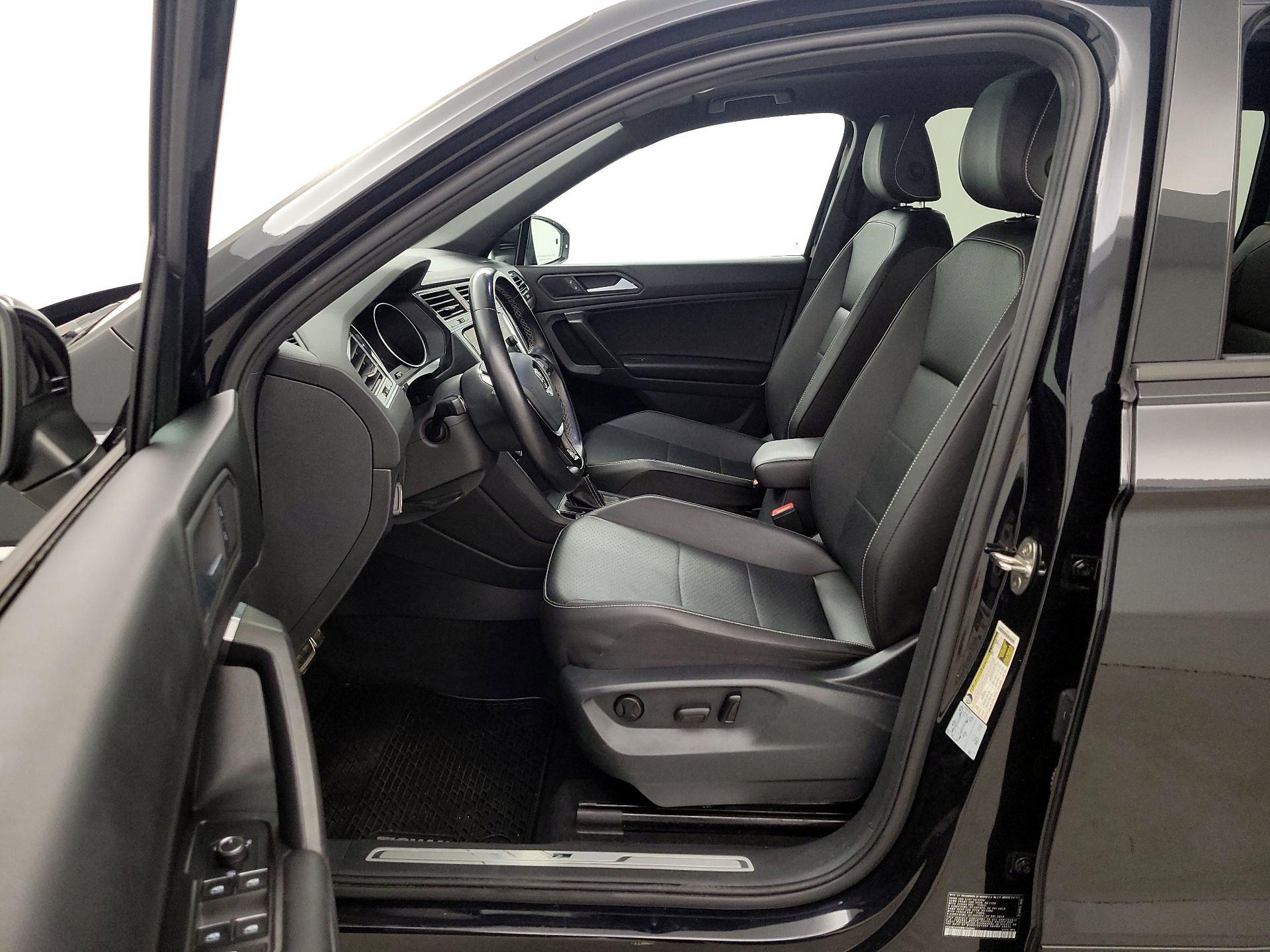 Thumbnail: 2021 Volkswagen Tiguan - 11