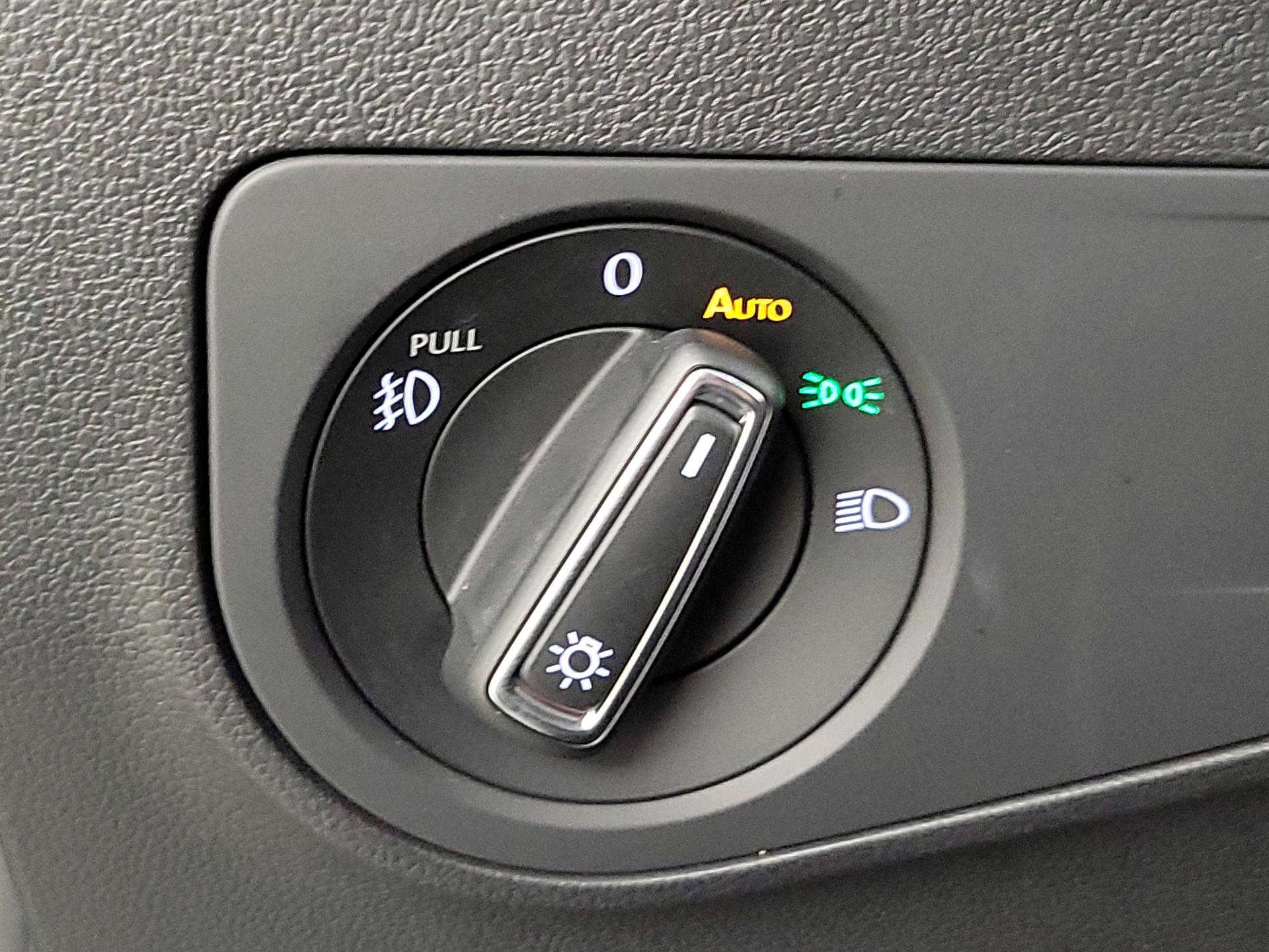 Thumbnail: 2021 Volkswagen Tiguan - 13