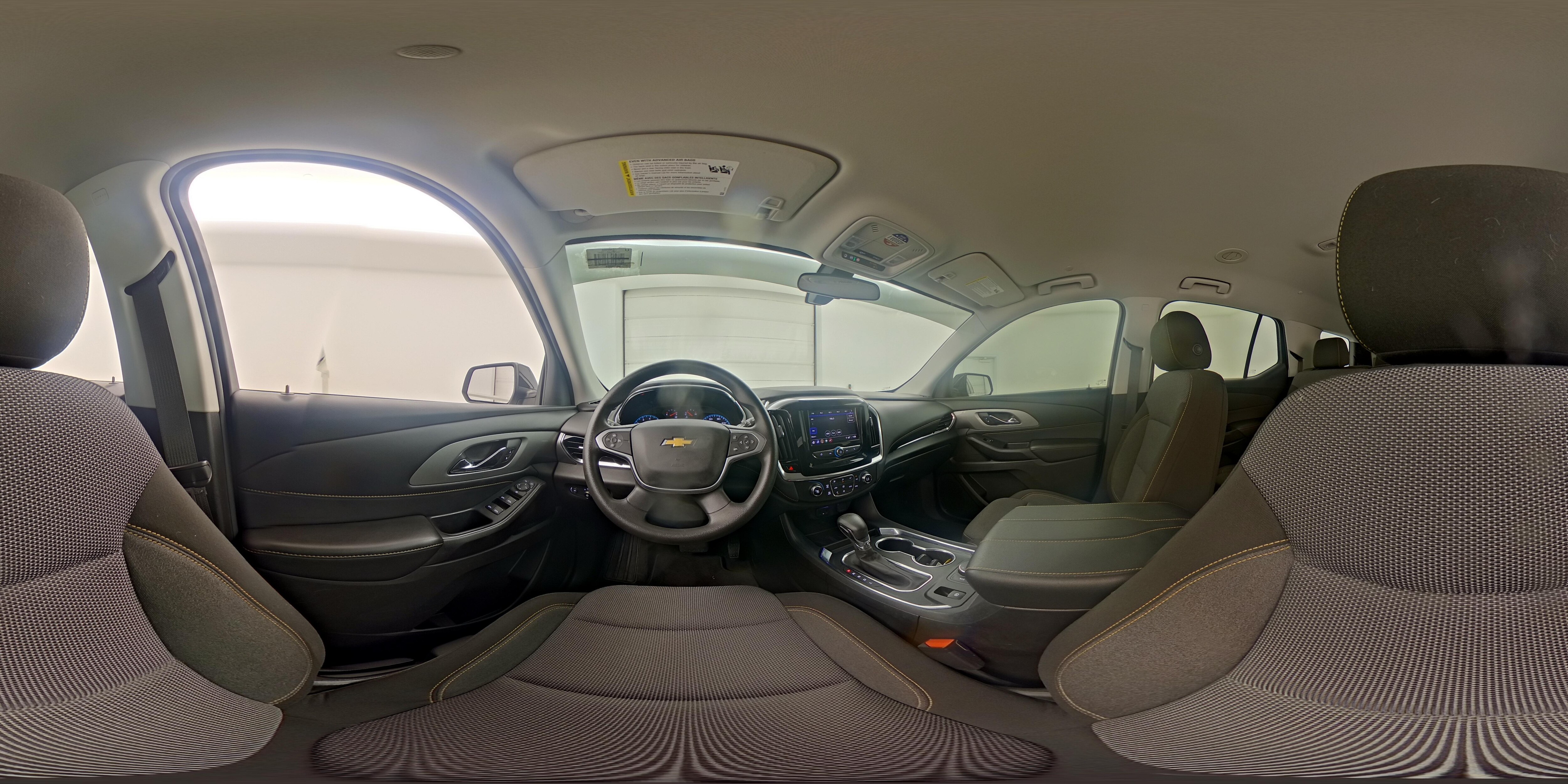 2021 Chevrolet Traverse LS - Photo 26
