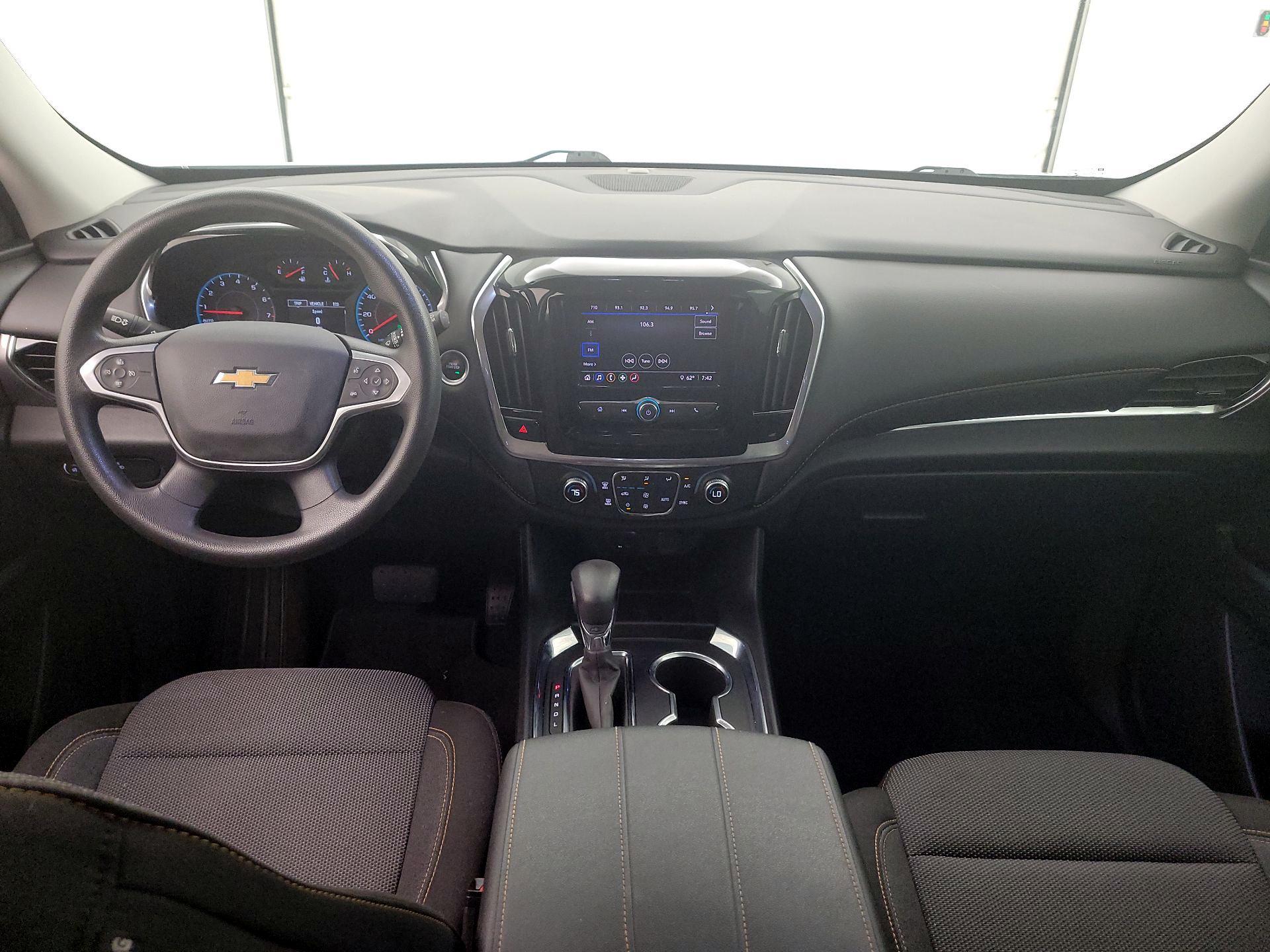 Thumbnail: 2021 Chevrolet Traverse - 9