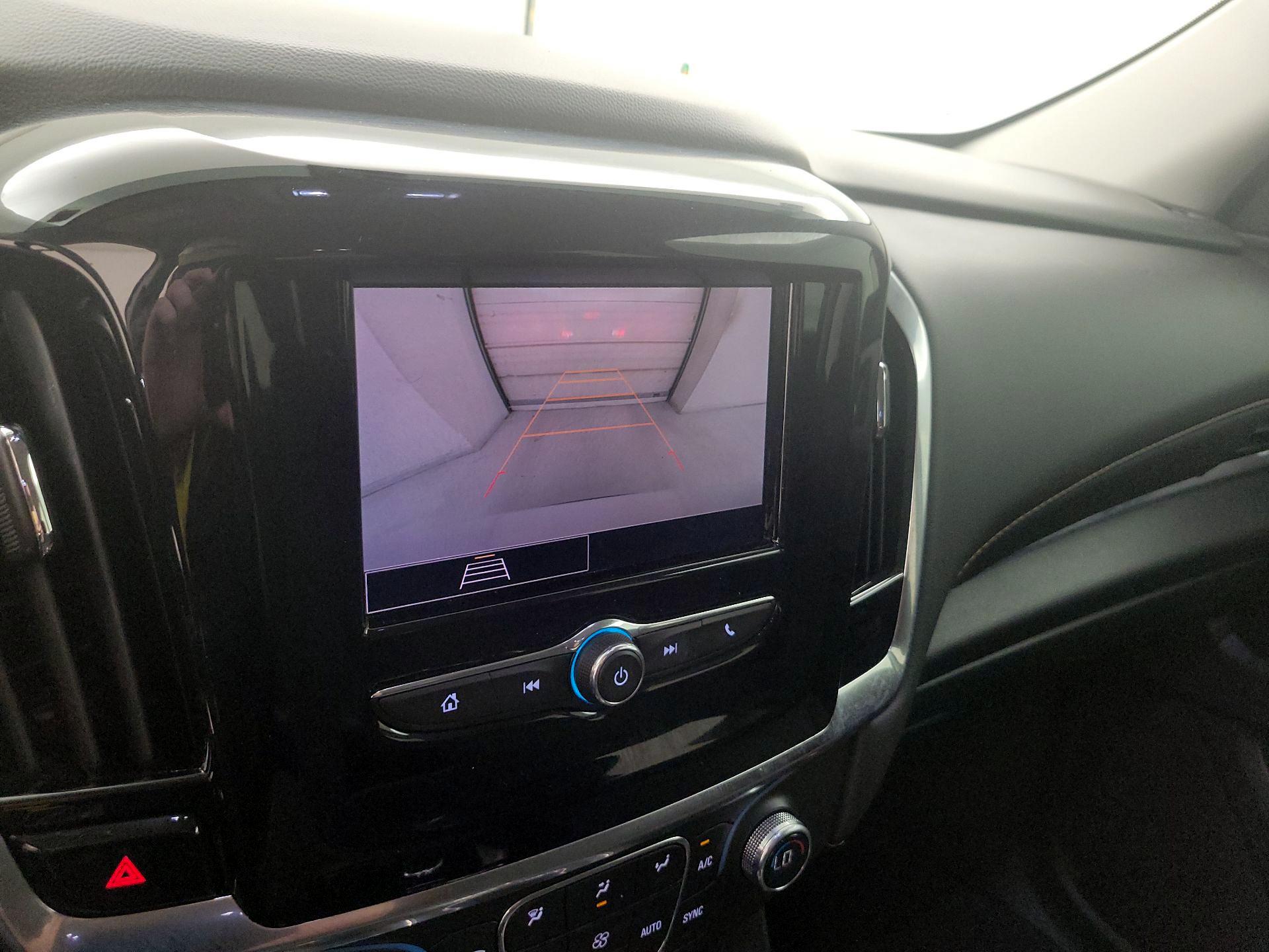 Thumbnail: 2021 Chevrolet Traverse - 13