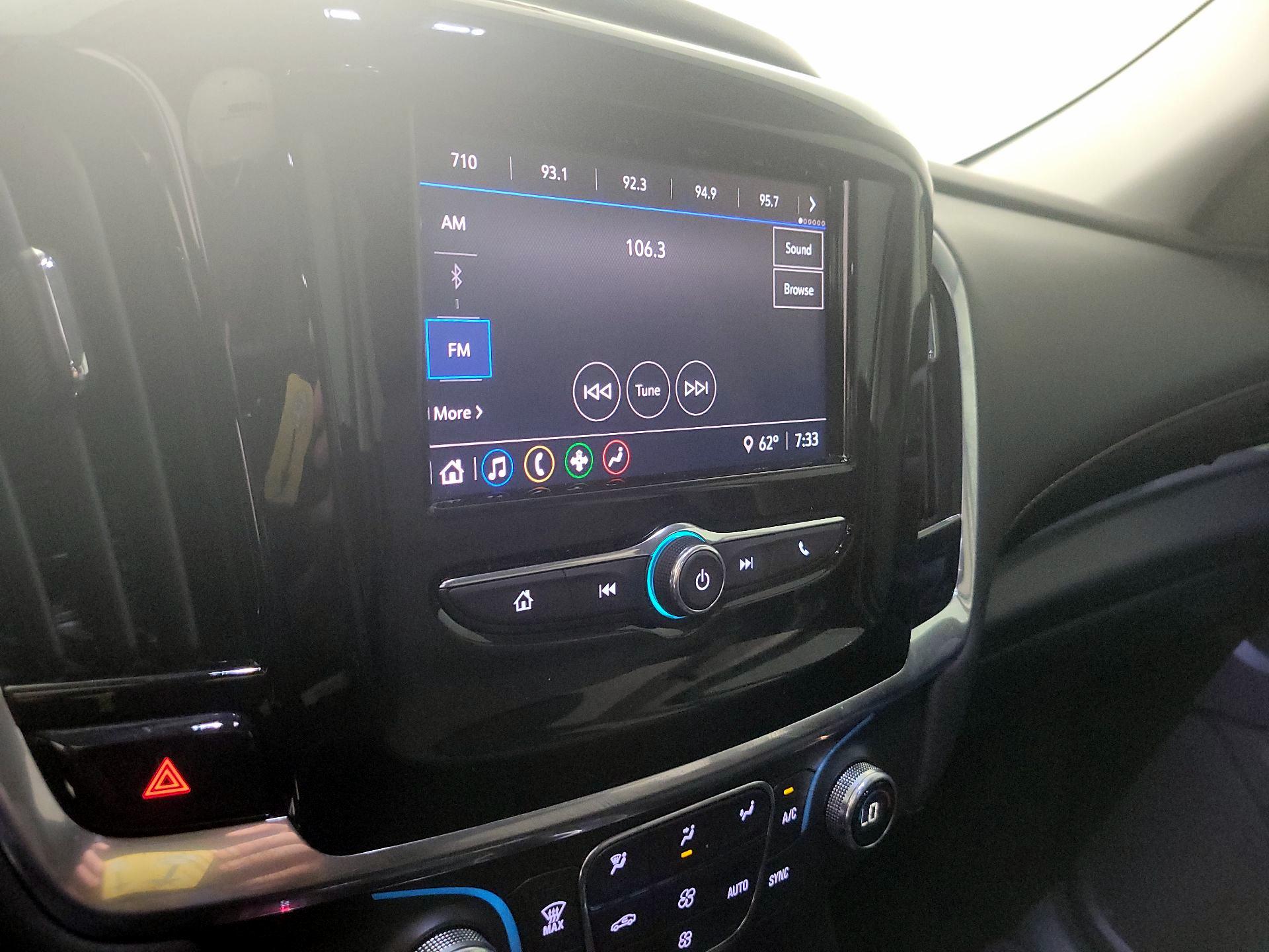 Thumbnail: 2021 Chevrolet Traverse - 14