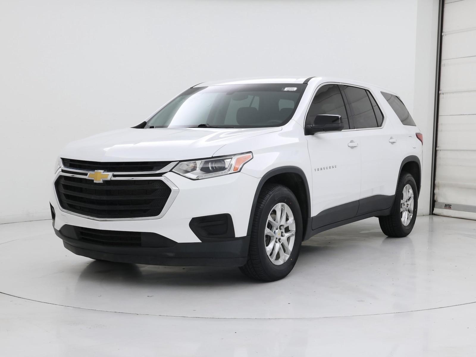 2021 Chevrolet Traverse LS - Photo 5