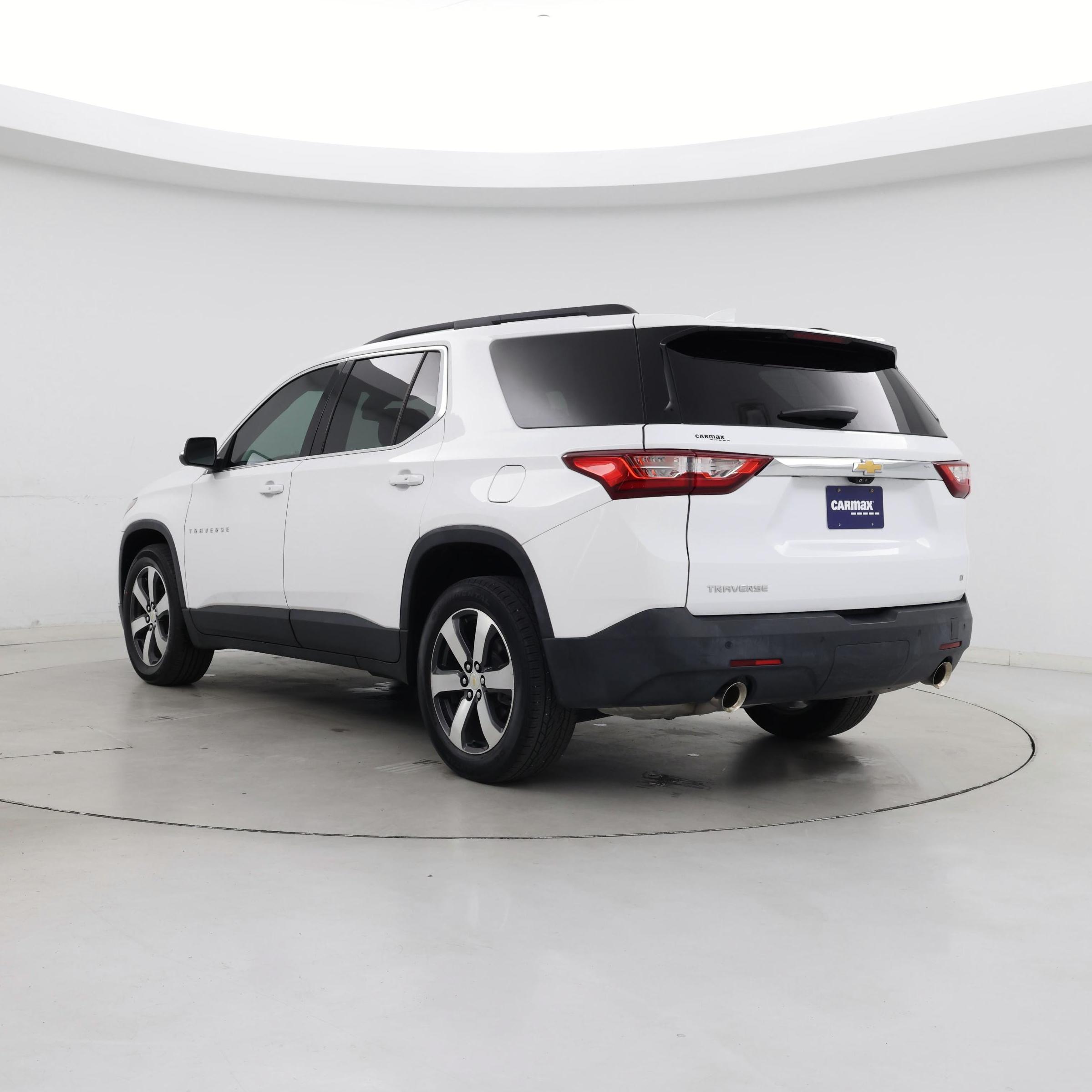 Thumbnail: 2021 Chevrolet Traverse - 2