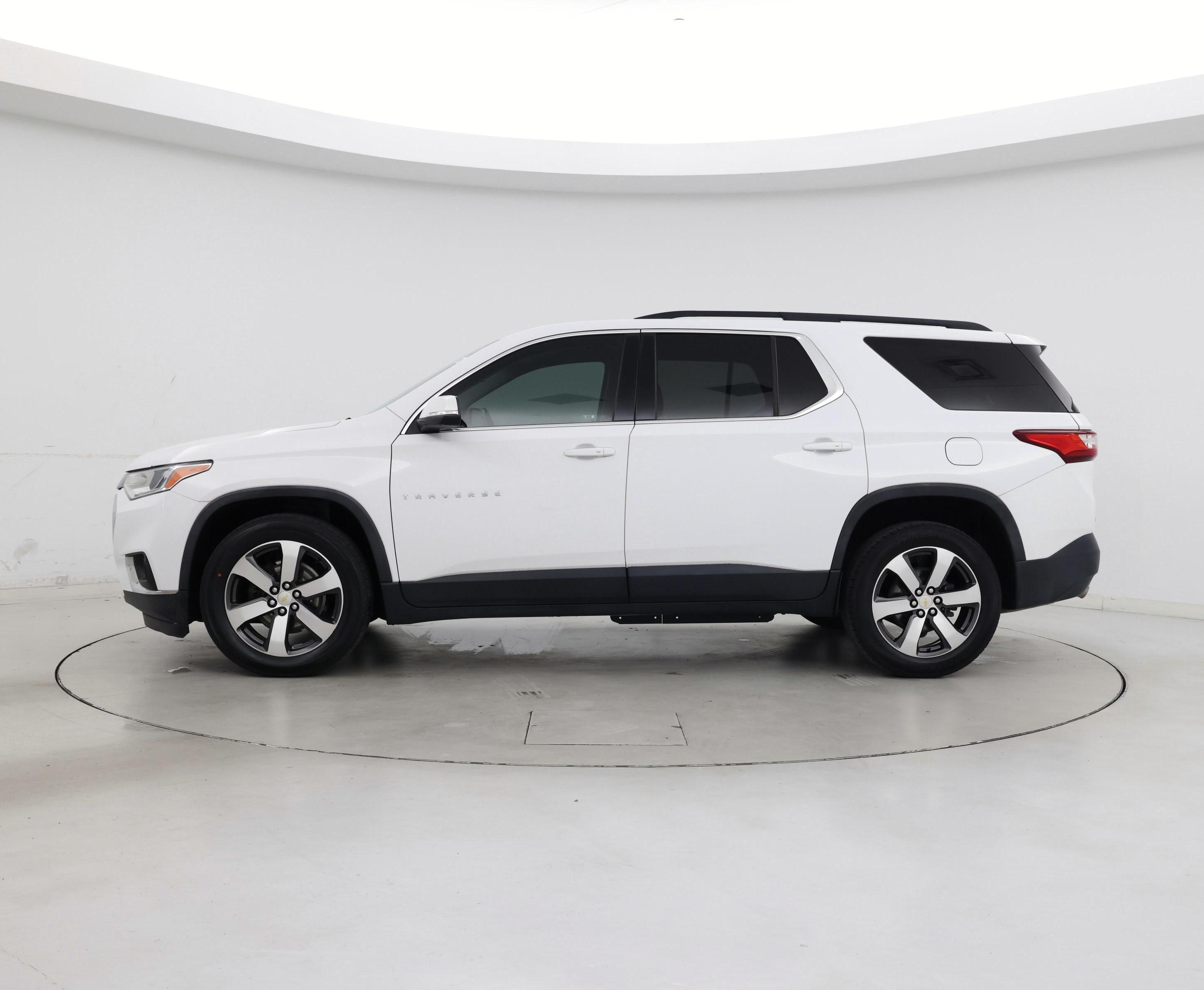 Thumbnail: 2021 Chevrolet Traverse - 3