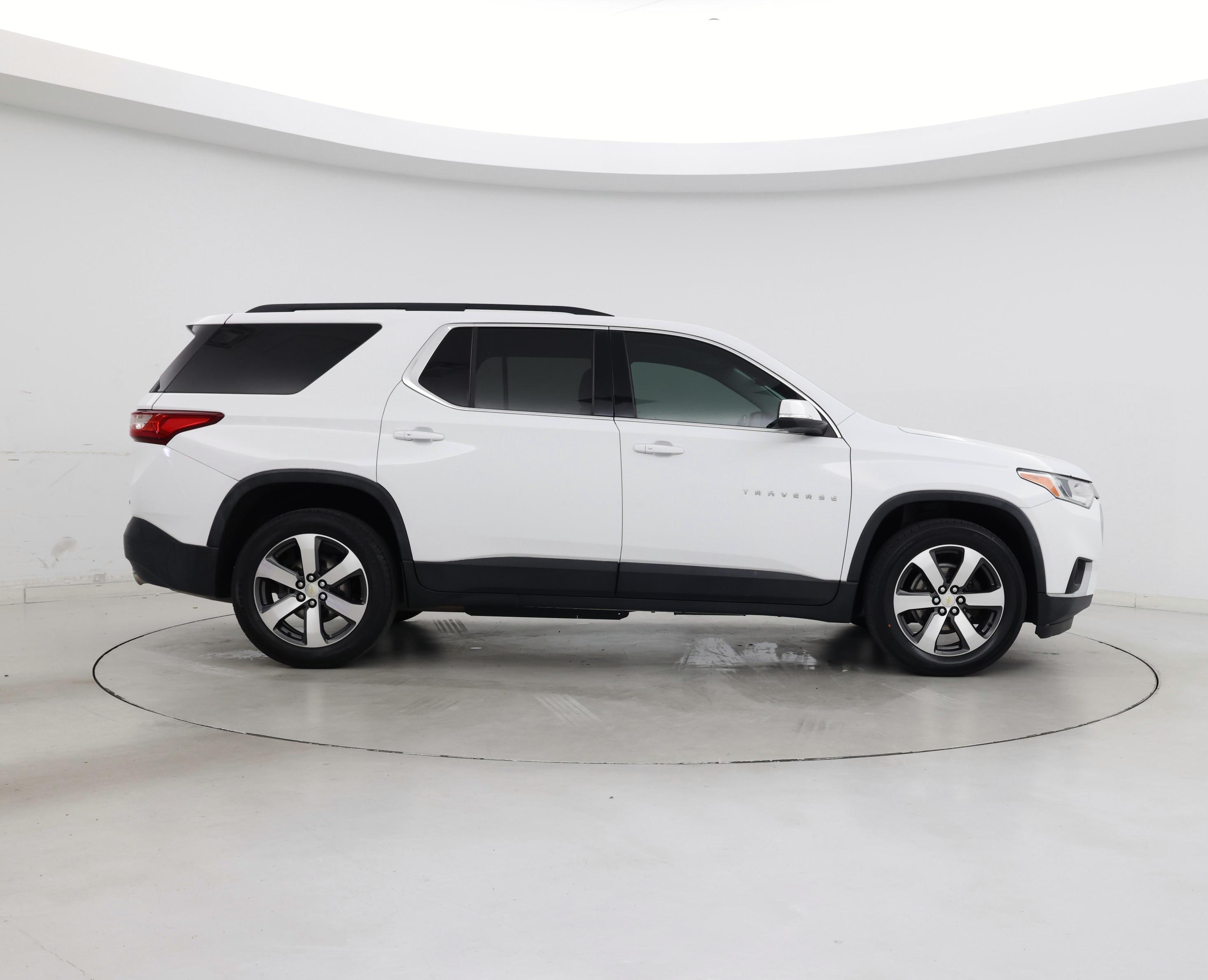 Thumbnail: 2021 Chevrolet Traverse - 7