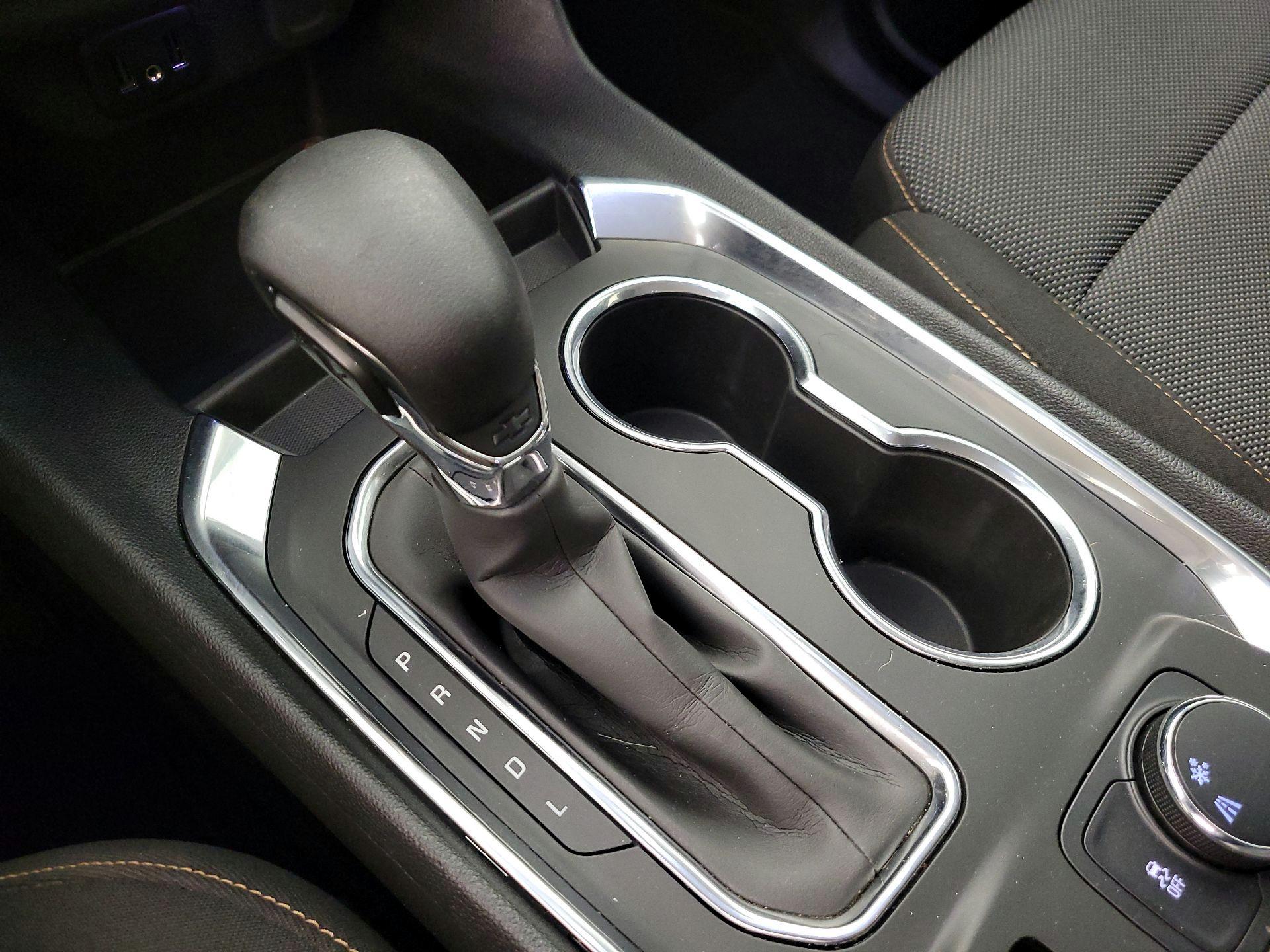 Thumbnail: 2021 Chevrolet Traverse - 18