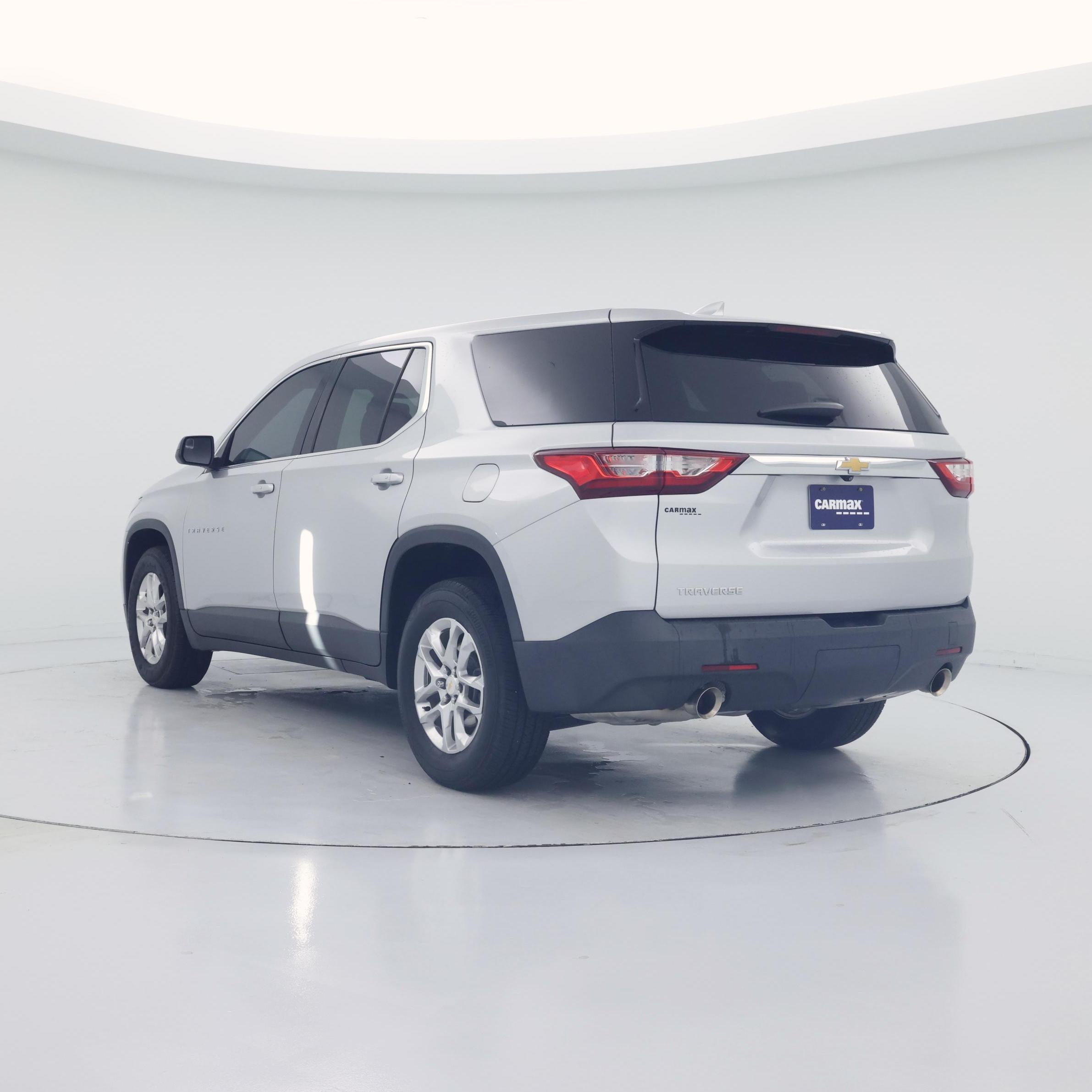 Thumbnail: 2021 Chevrolet Traverse - 2