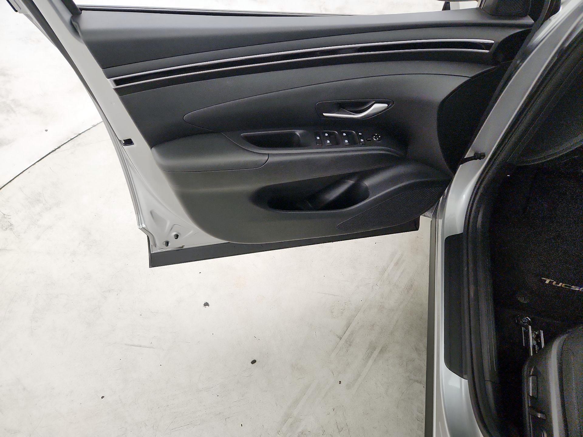 Thumbnail: 2023 Hyundai Tucson - 12