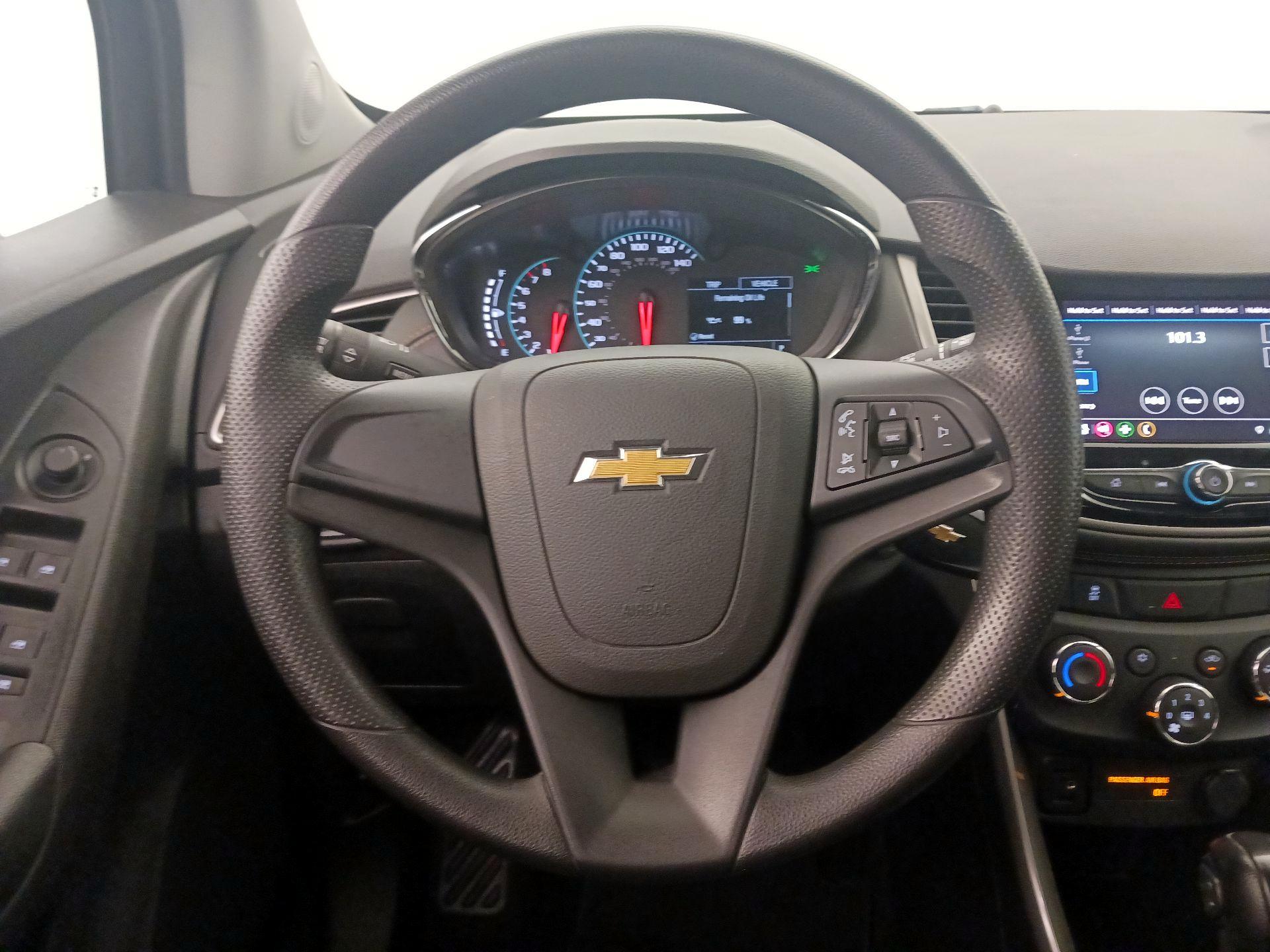 Thumbnail: 2020 Chevrolet Trax - 10