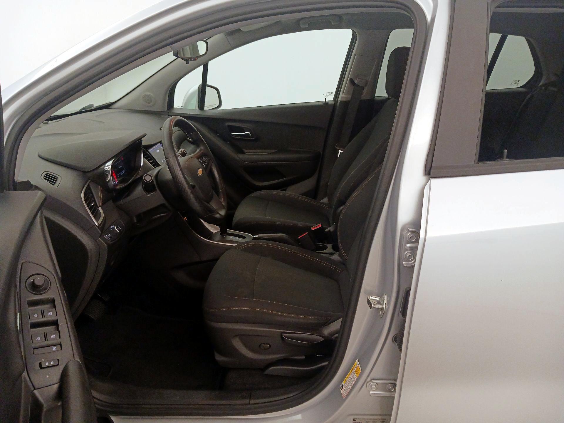 Thumbnail: 2020 Chevrolet Trax - 11