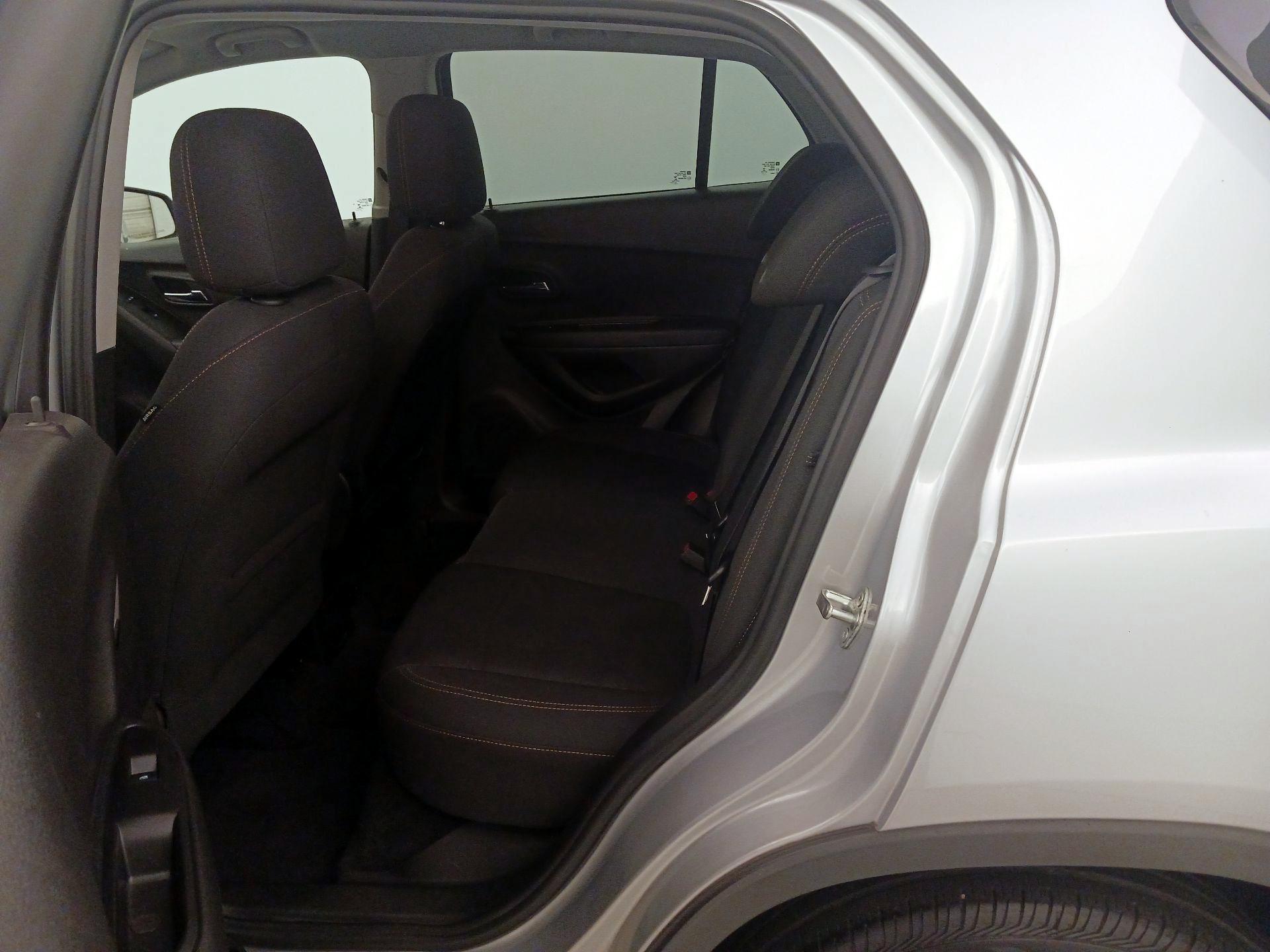 Thumbnail: 2020 Chevrolet Trax - 19