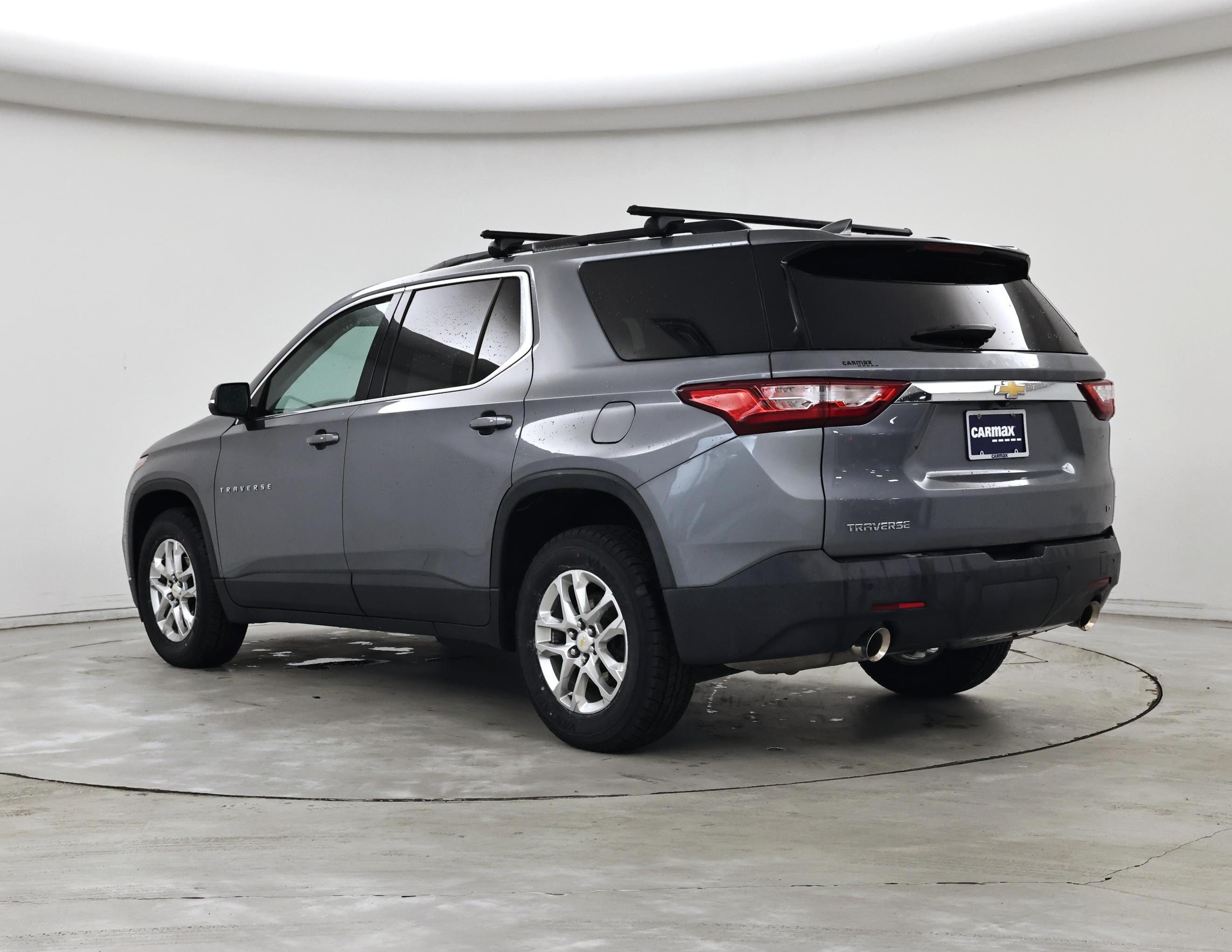 Thumbnail: 2021 Chevrolet Traverse - 2