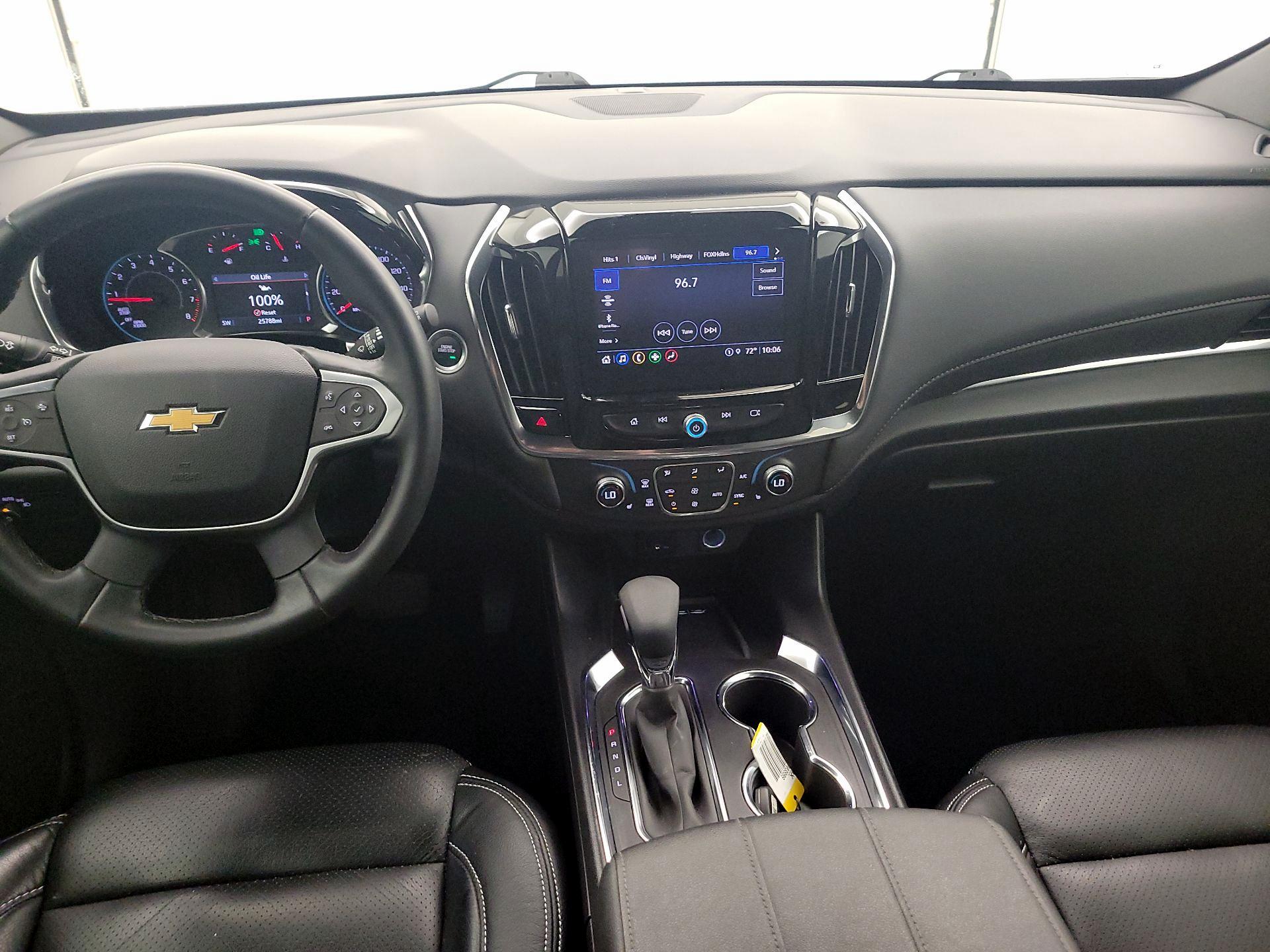 Thumbnail: 2023 Chevrolet Traverse - 9