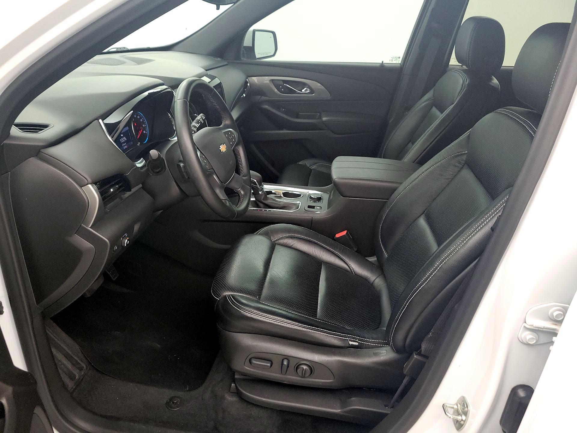 Thumbnail: 2023 Chevrolet Traverse - 11