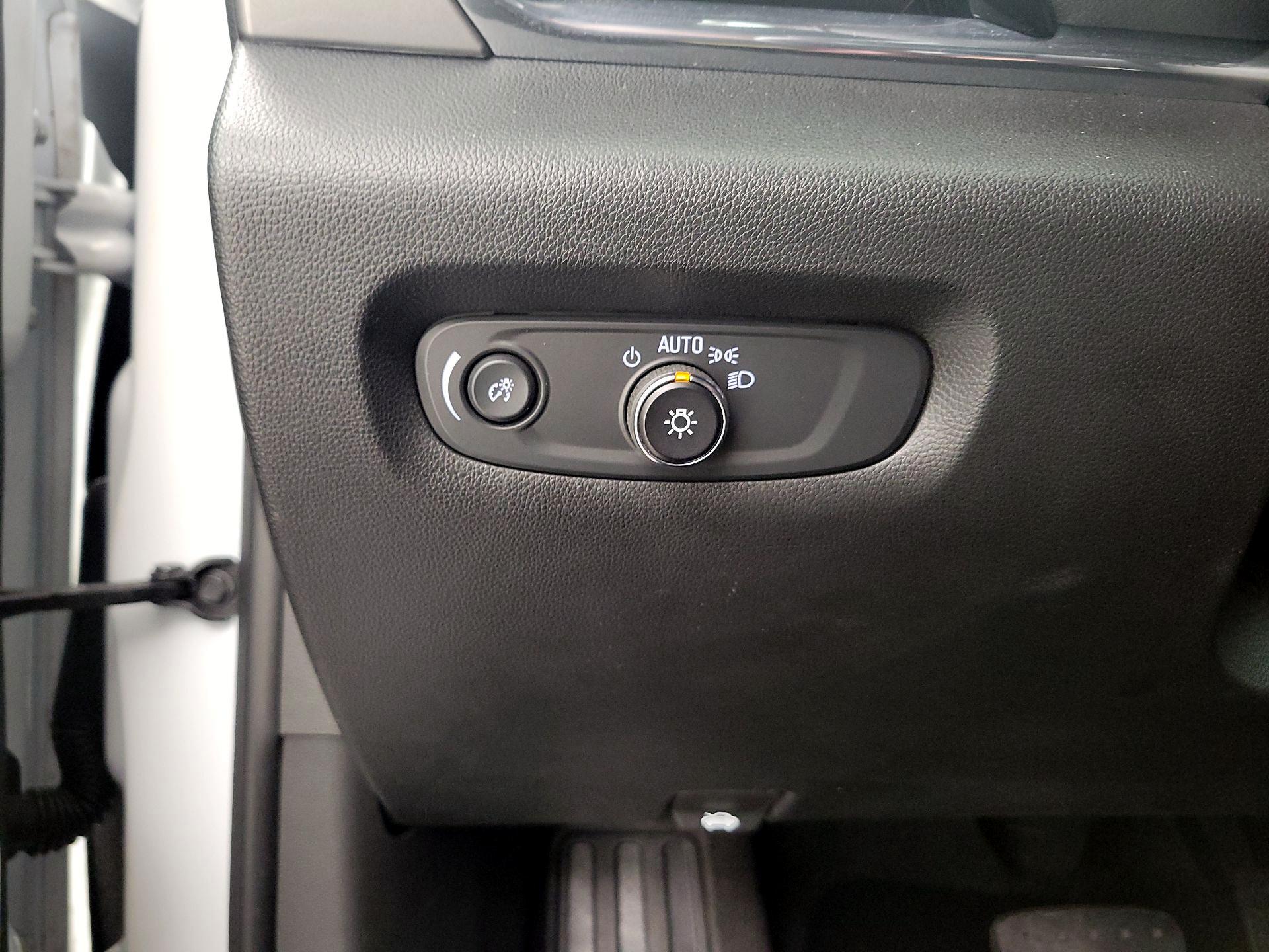 Thumbnail: 2023 Chevrolet Traverse - 13