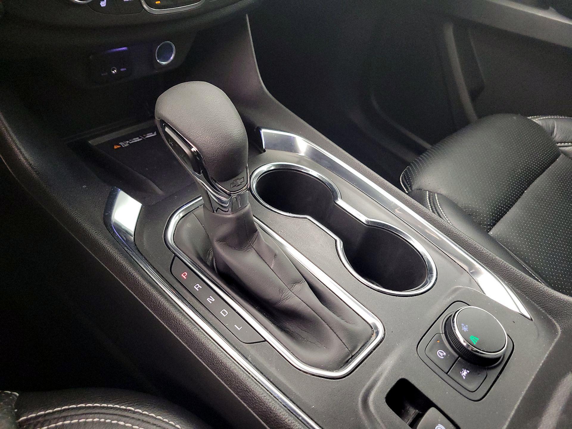 Thumbnail: 2023 Chevrolet Traverse - 17